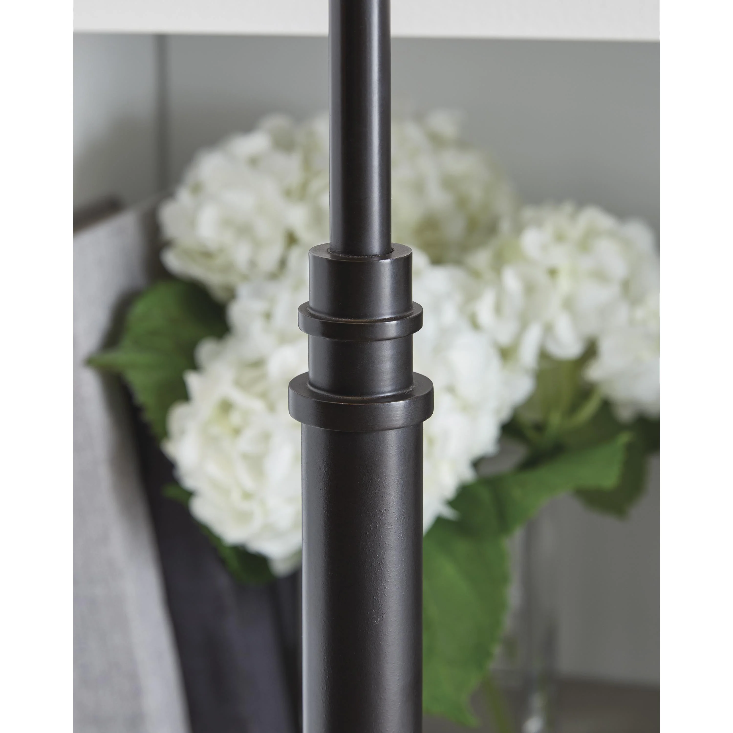 Signature Design by Ashley Wimner L208464 Metal Table Lamp - Image 2