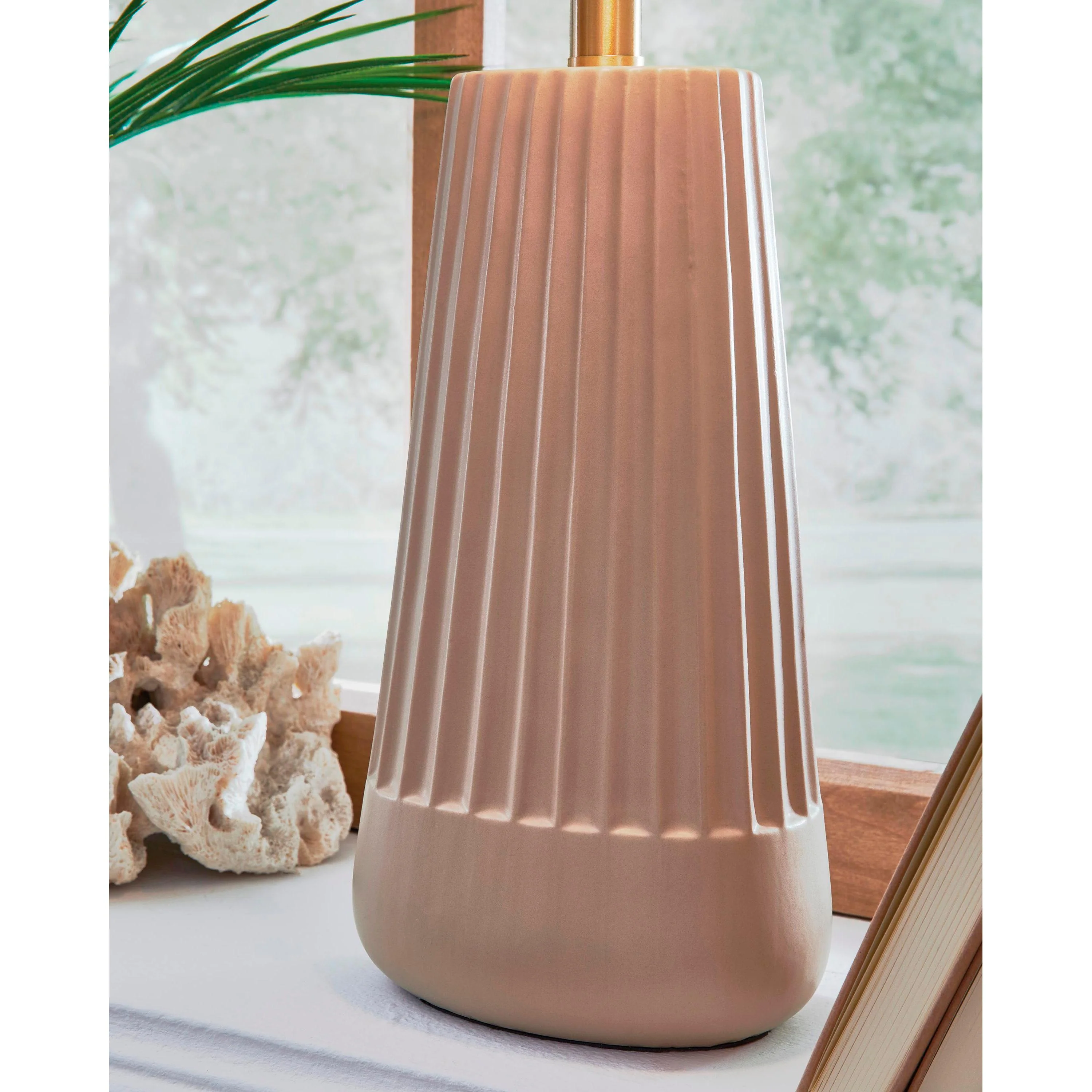 Signature Design by Ashley Dellner Table Lamp L100854 - Image 3