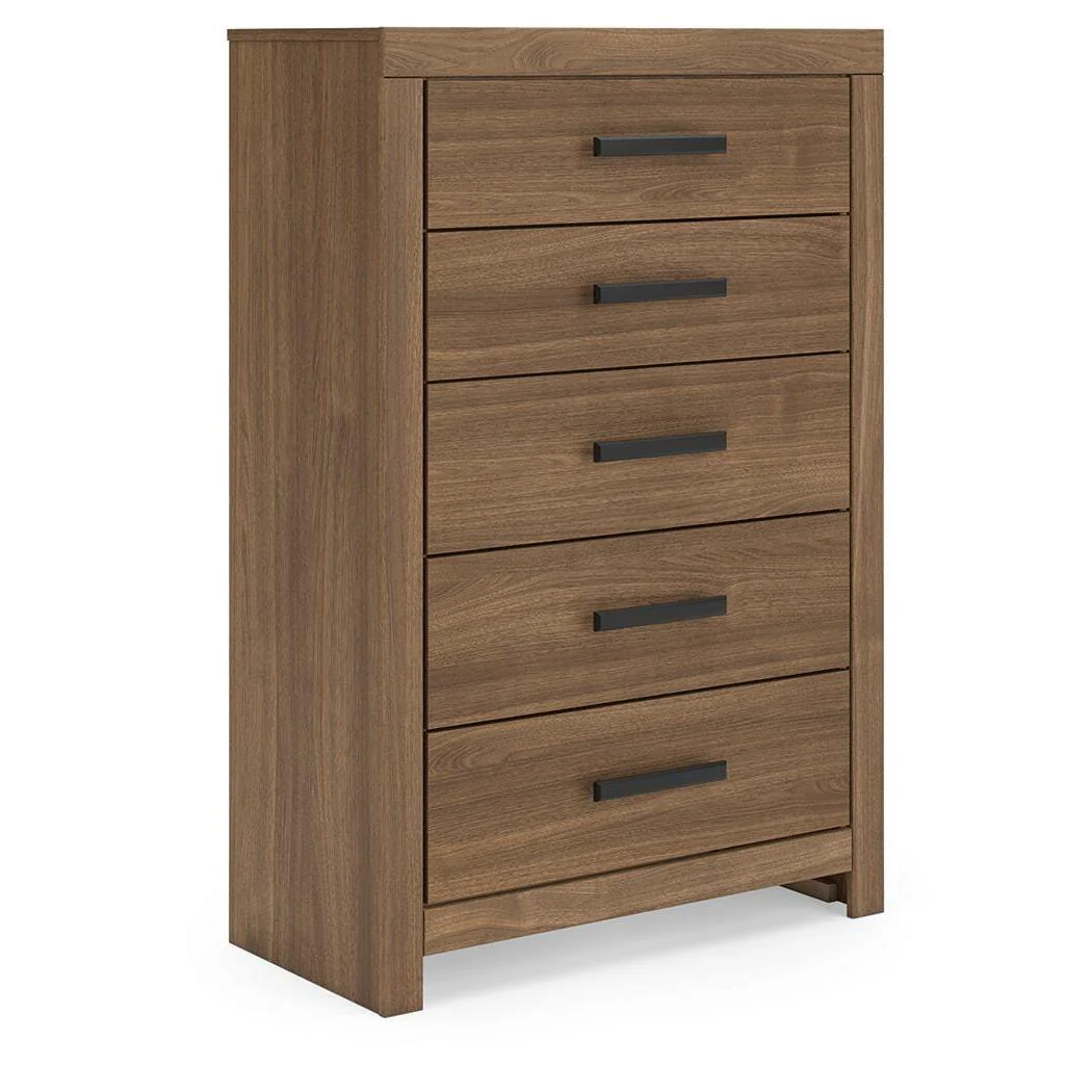 Signature Design by Ashley Broachmyn 5-Drawer Chest PCB1116-46