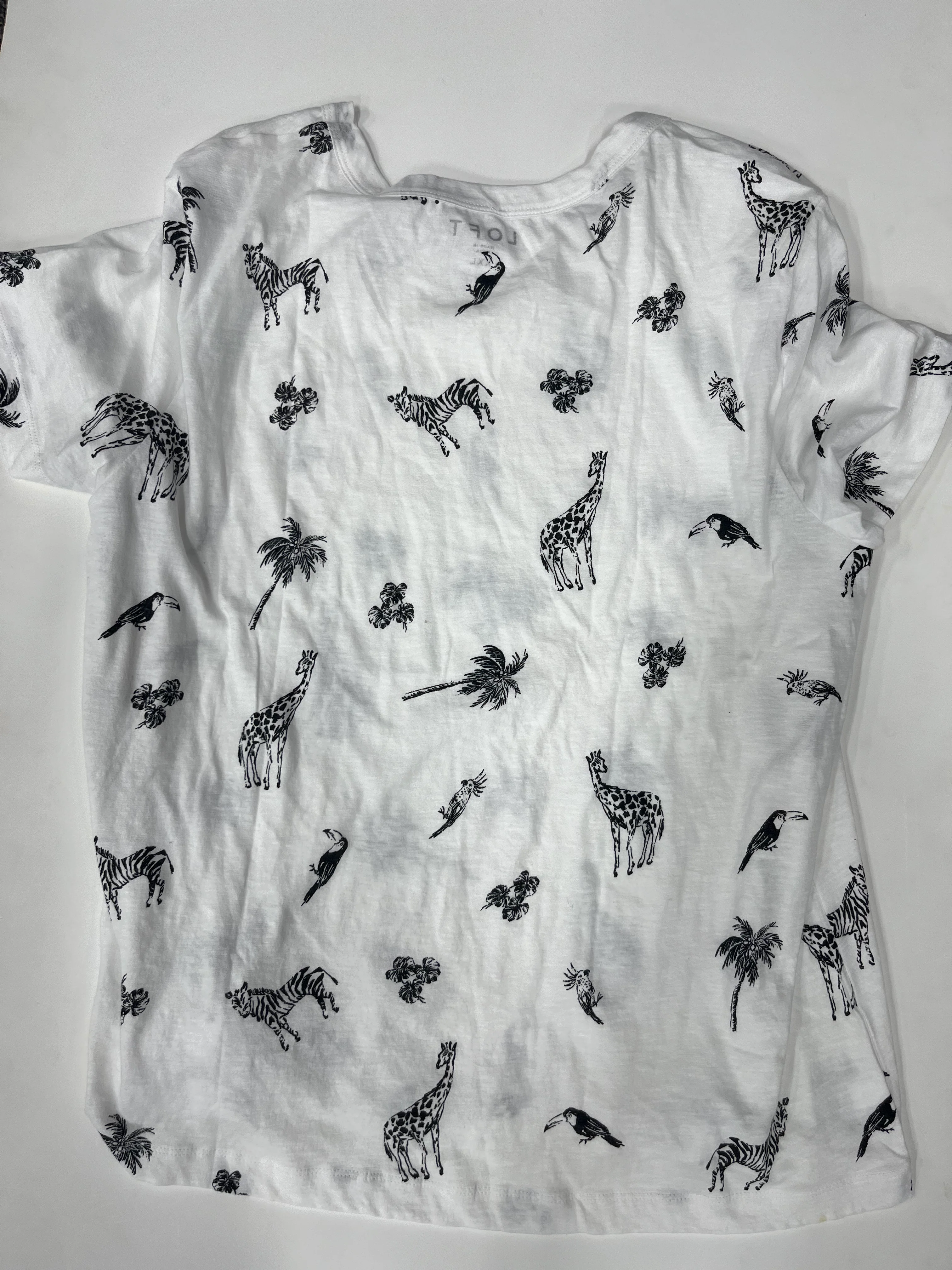 Loft Short Sleeve Shirt Shite Animal NWT Size 2X - Image 2