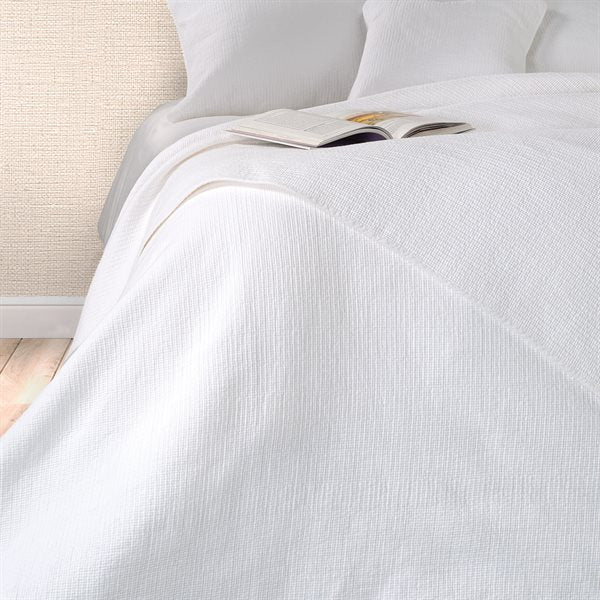 Quilt & Shams Set, Contemporary White - Queen - Image 1