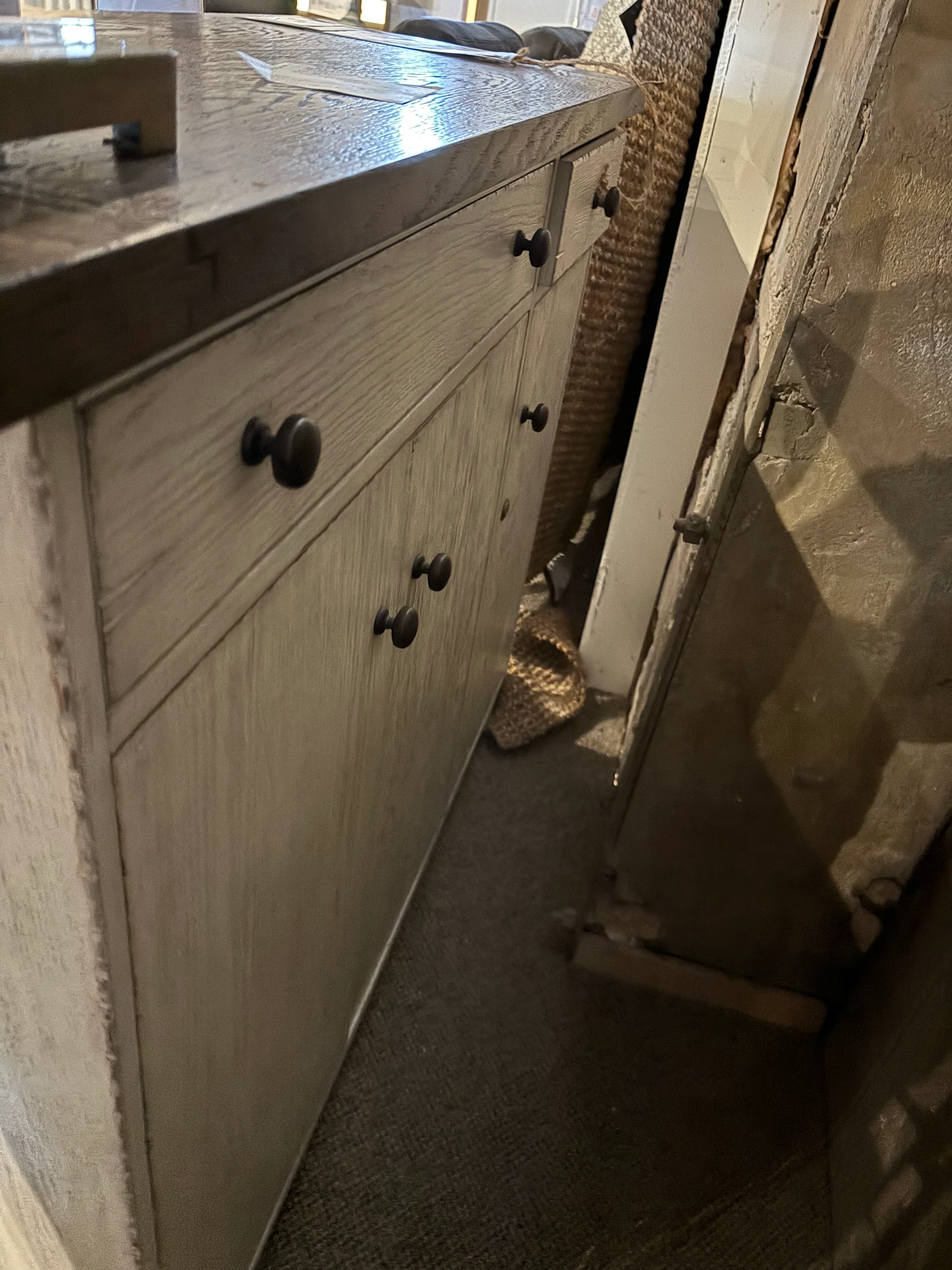 Curated D259-411 Bar Cabinet - Image 2