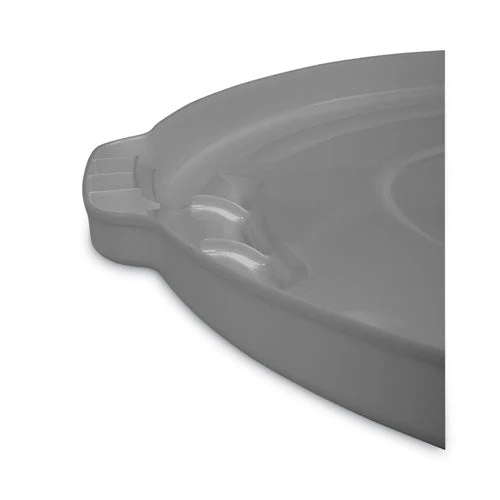 Brute Self-draining Flat Top Lids For 55 Gal Round Brute Containers, 26.75" Diameter, Gray - Image 3