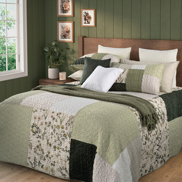 Quilt & Sham Set, Fenouli - King - Image 1