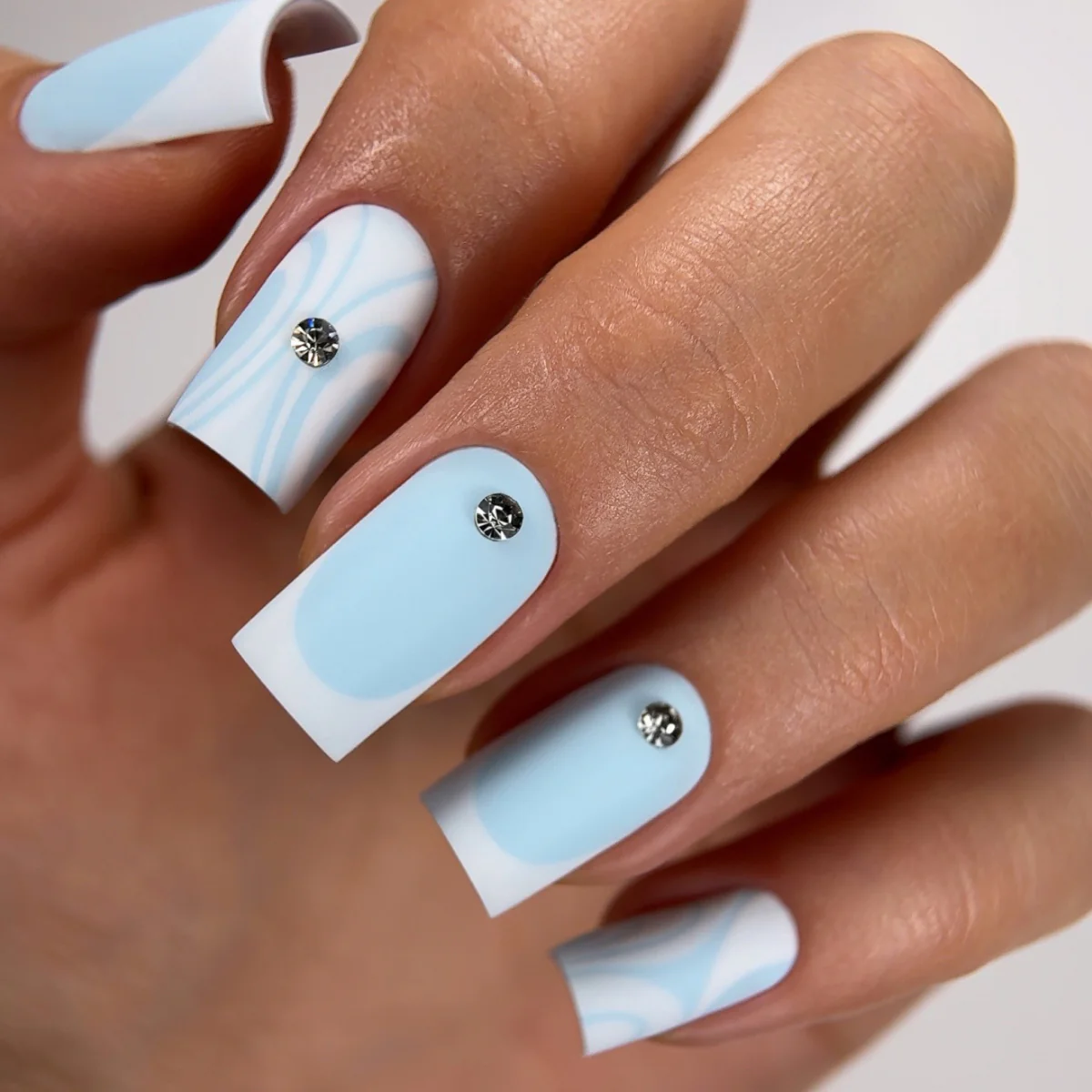 HEYLOVE - Gel Polish Air, 15ml - Image 3