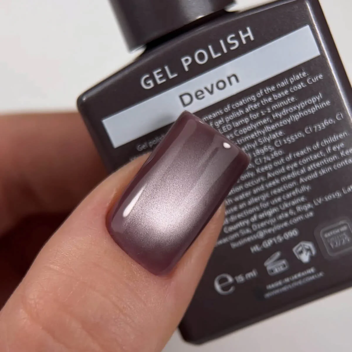 HEYLOVE - Cat's Eye Gel Polish "Devon" (Grey), 15ml - Image 2
