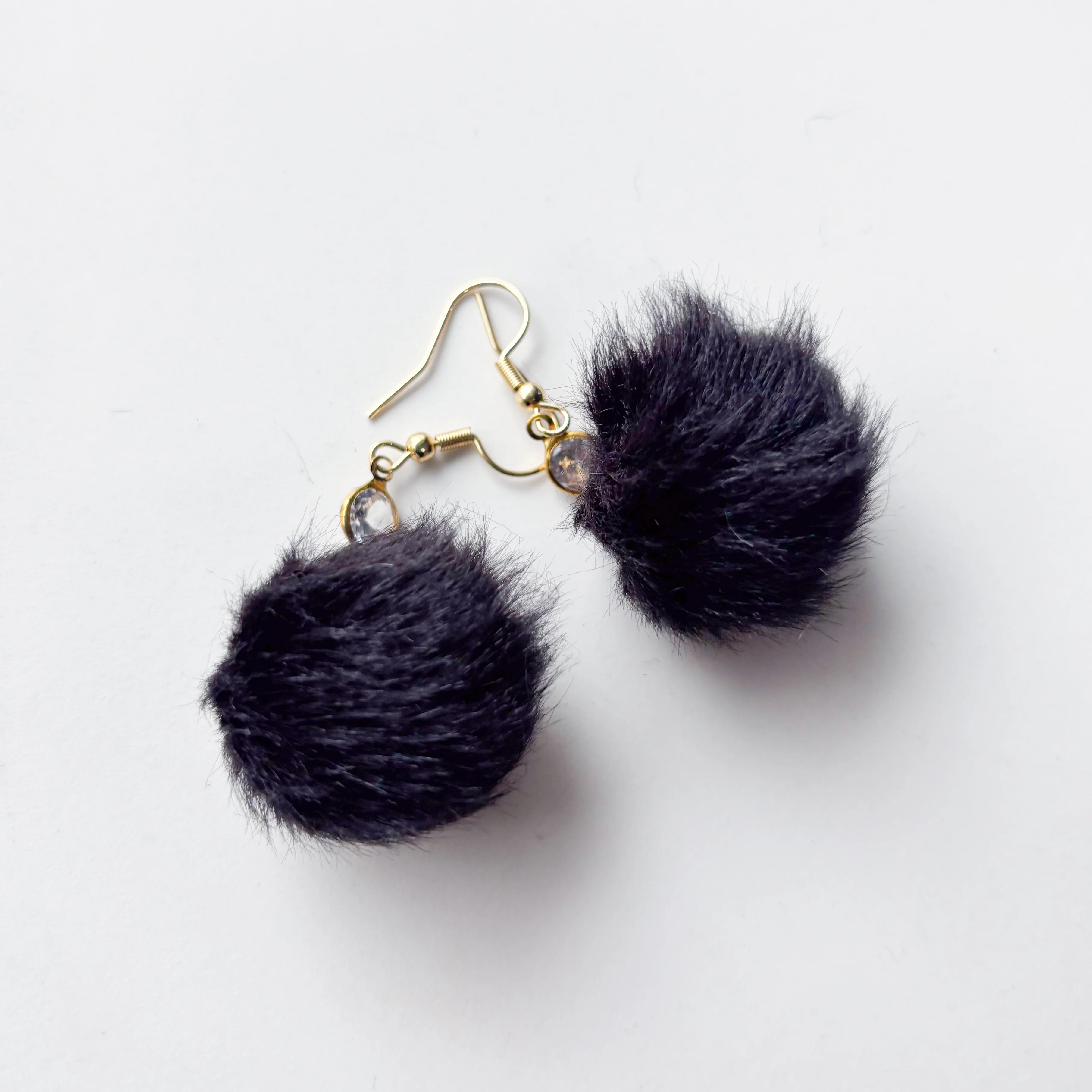 POM POM CHARM EARRINGS