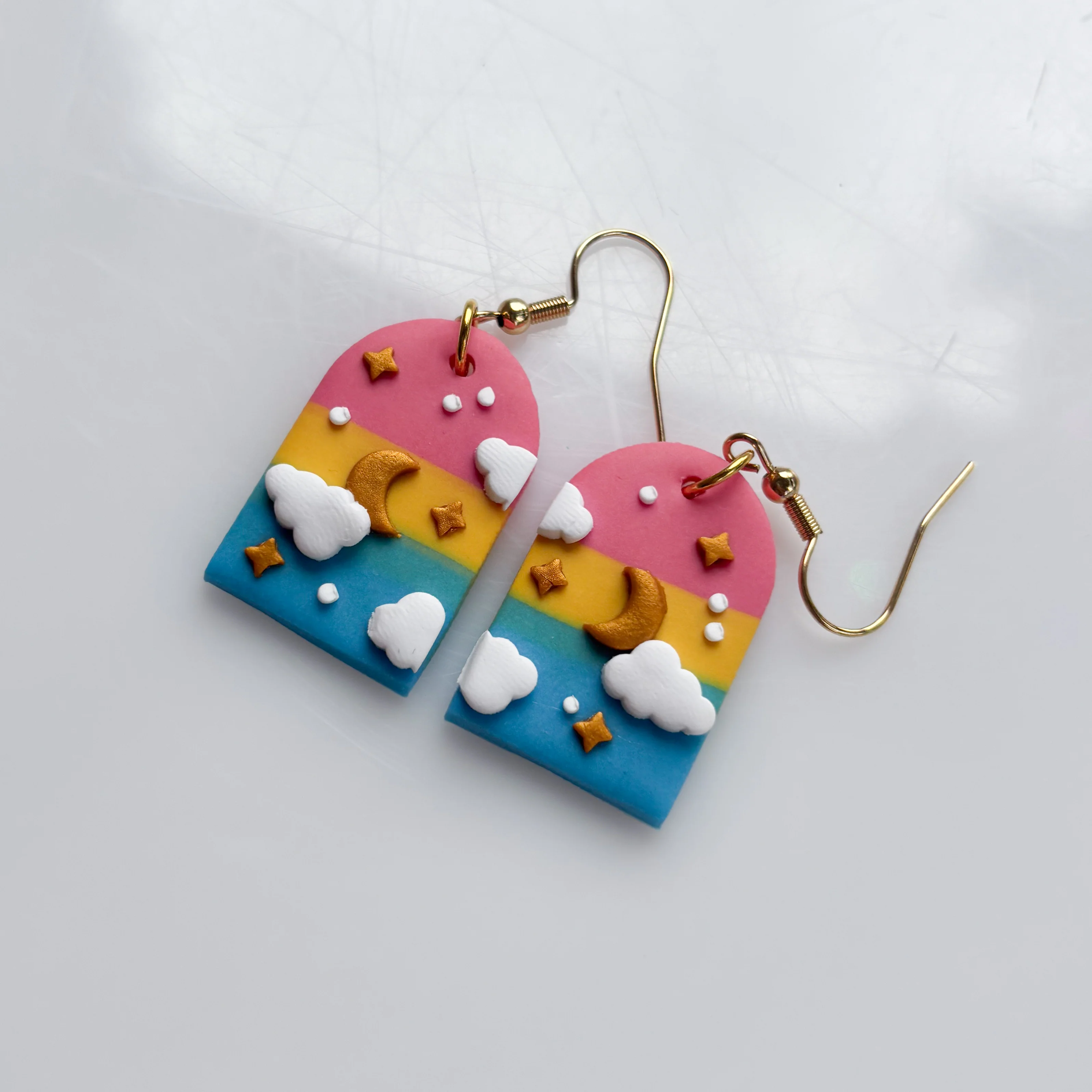 CLOUDY ARCH EARRINGS (PAN FLAG) - Image 3
