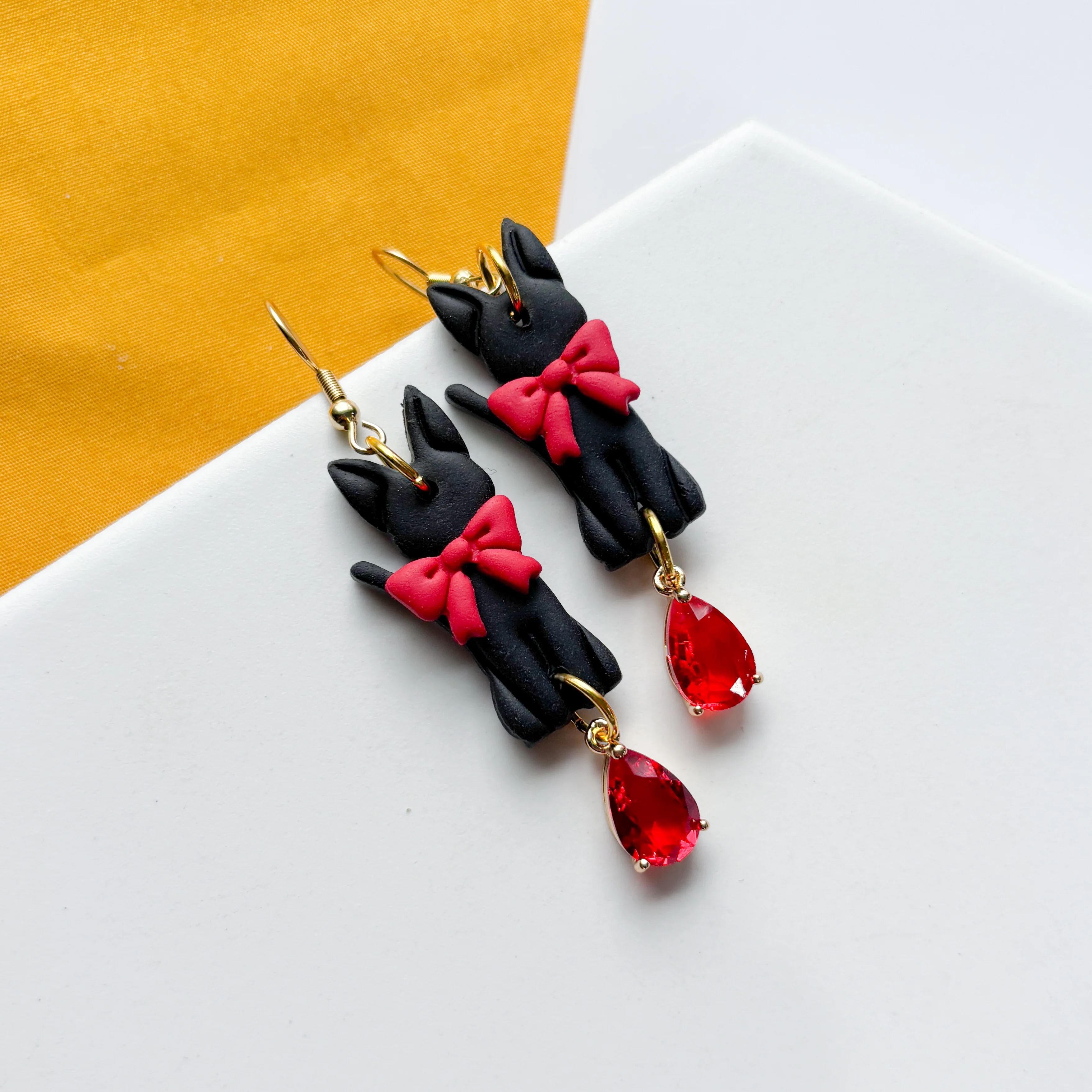 KIKI CAT EARRINGS - Image 1