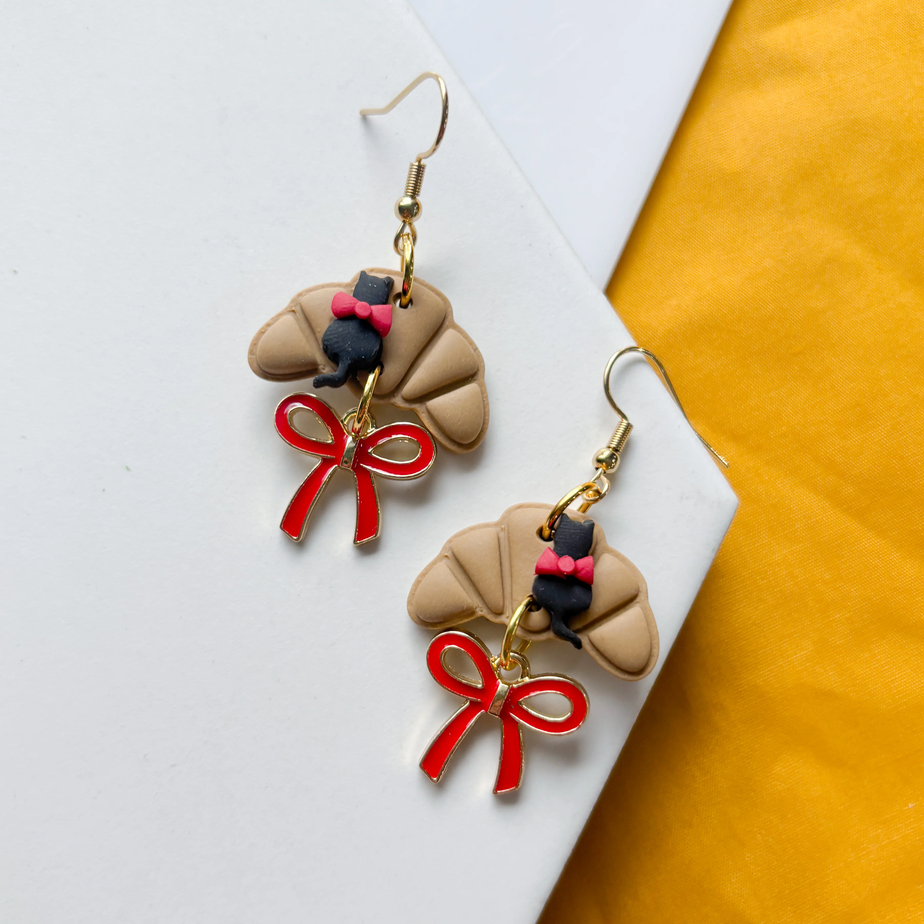 CROISSANT KIKI EARRINGS - Image 1