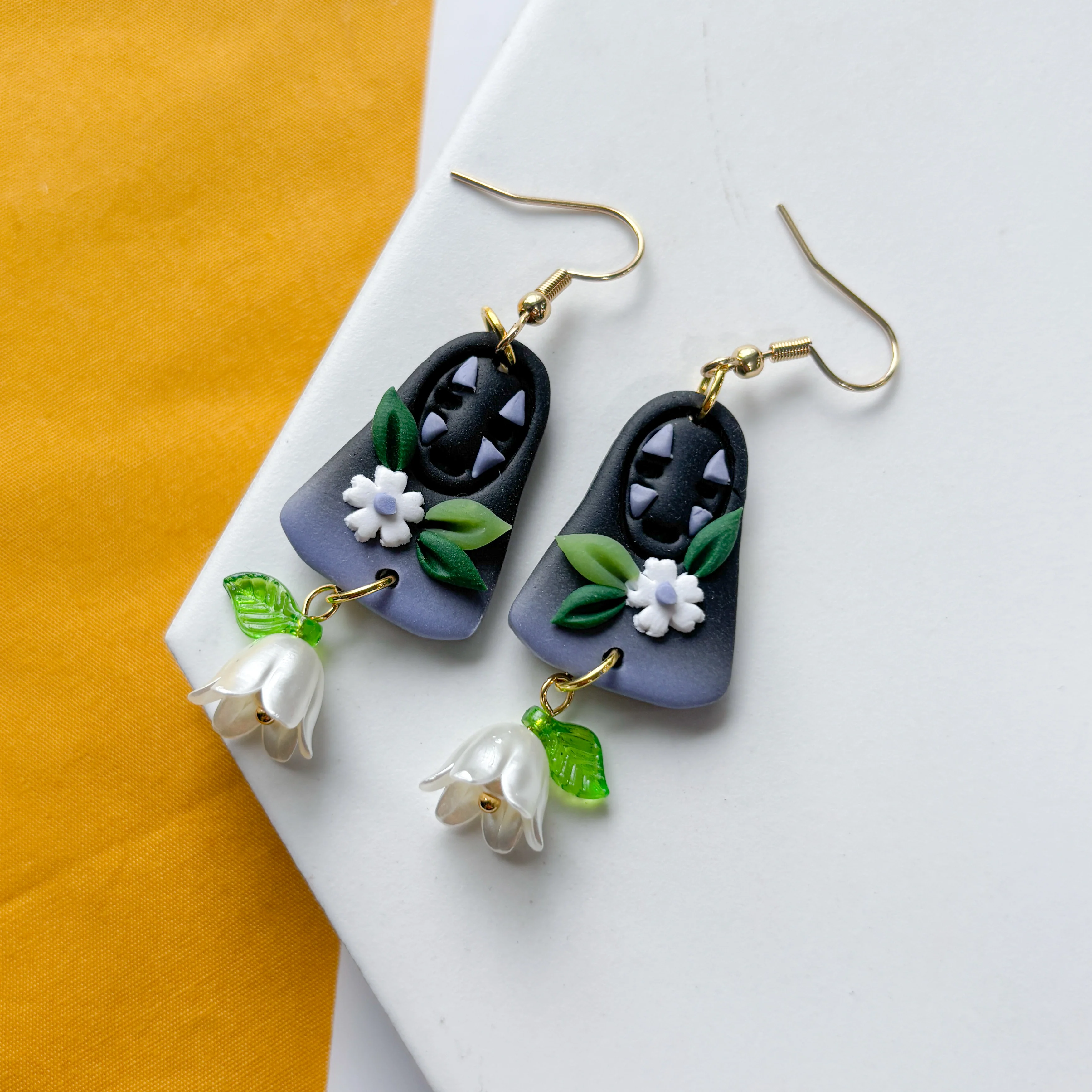 NO FACE PURPLE OMBRE EARRINGS - Image 1