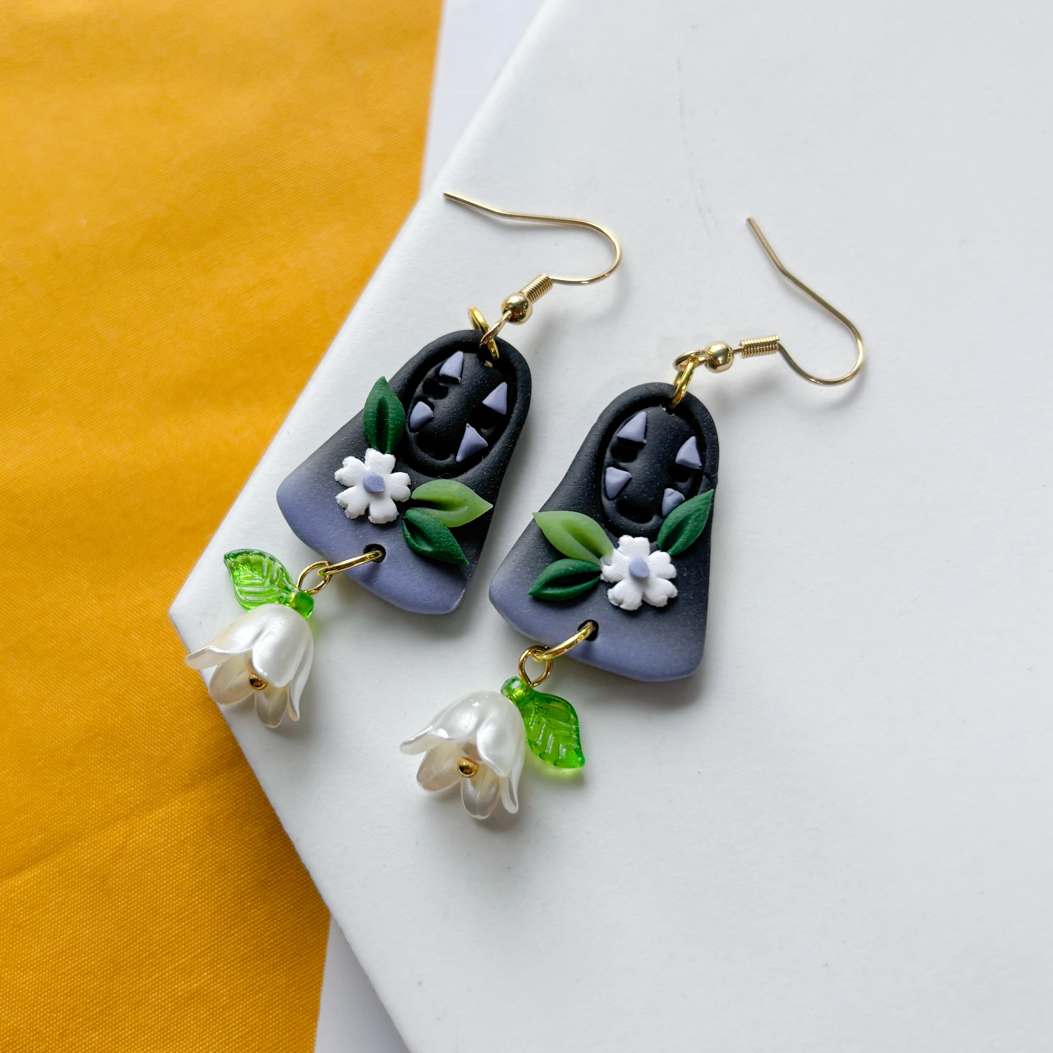 NO FACE PURPLE OMBRE EARRINGS - Image 2