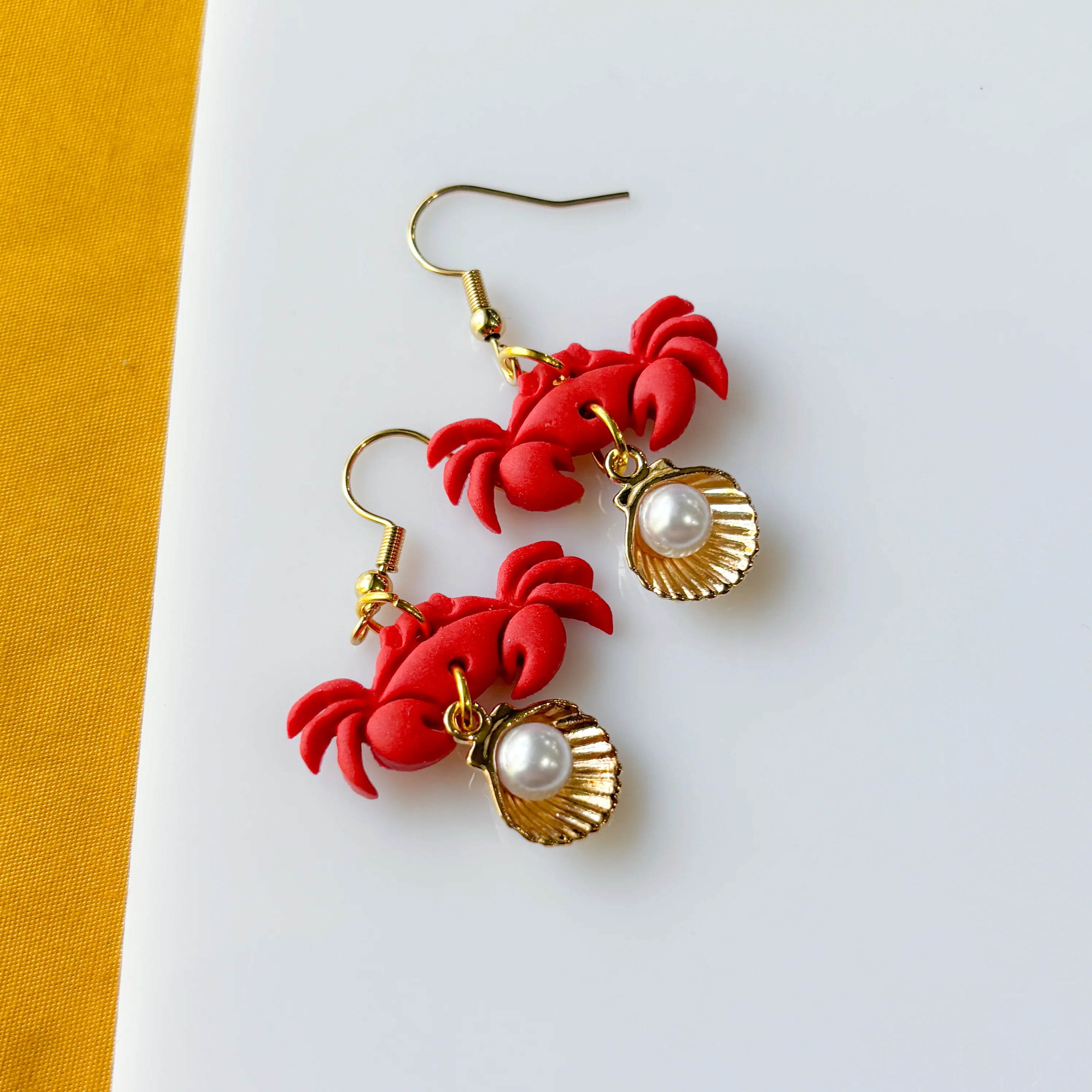 RED CRAB EARRINGS - Image 2