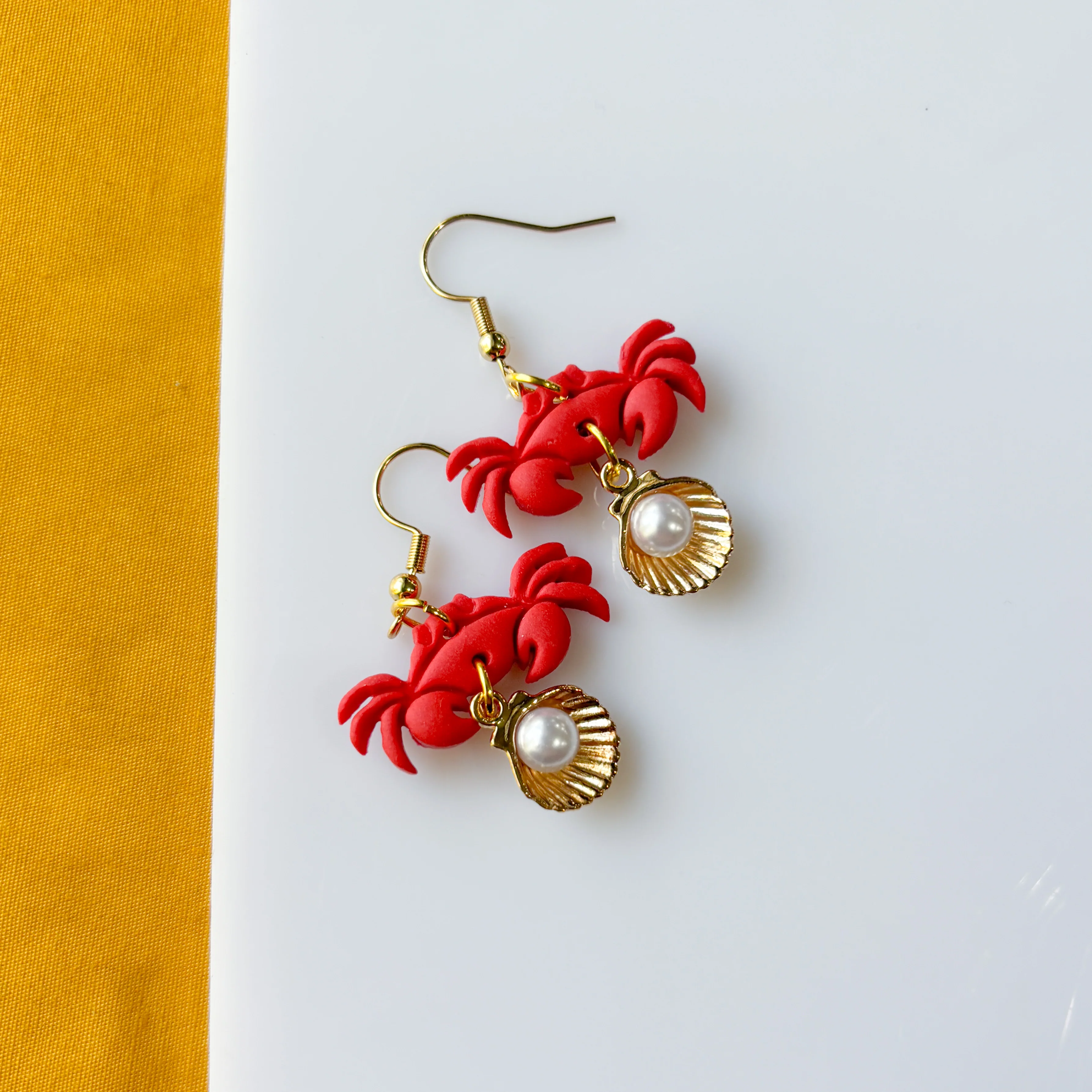RED CRAB EARRINGS - Image 3