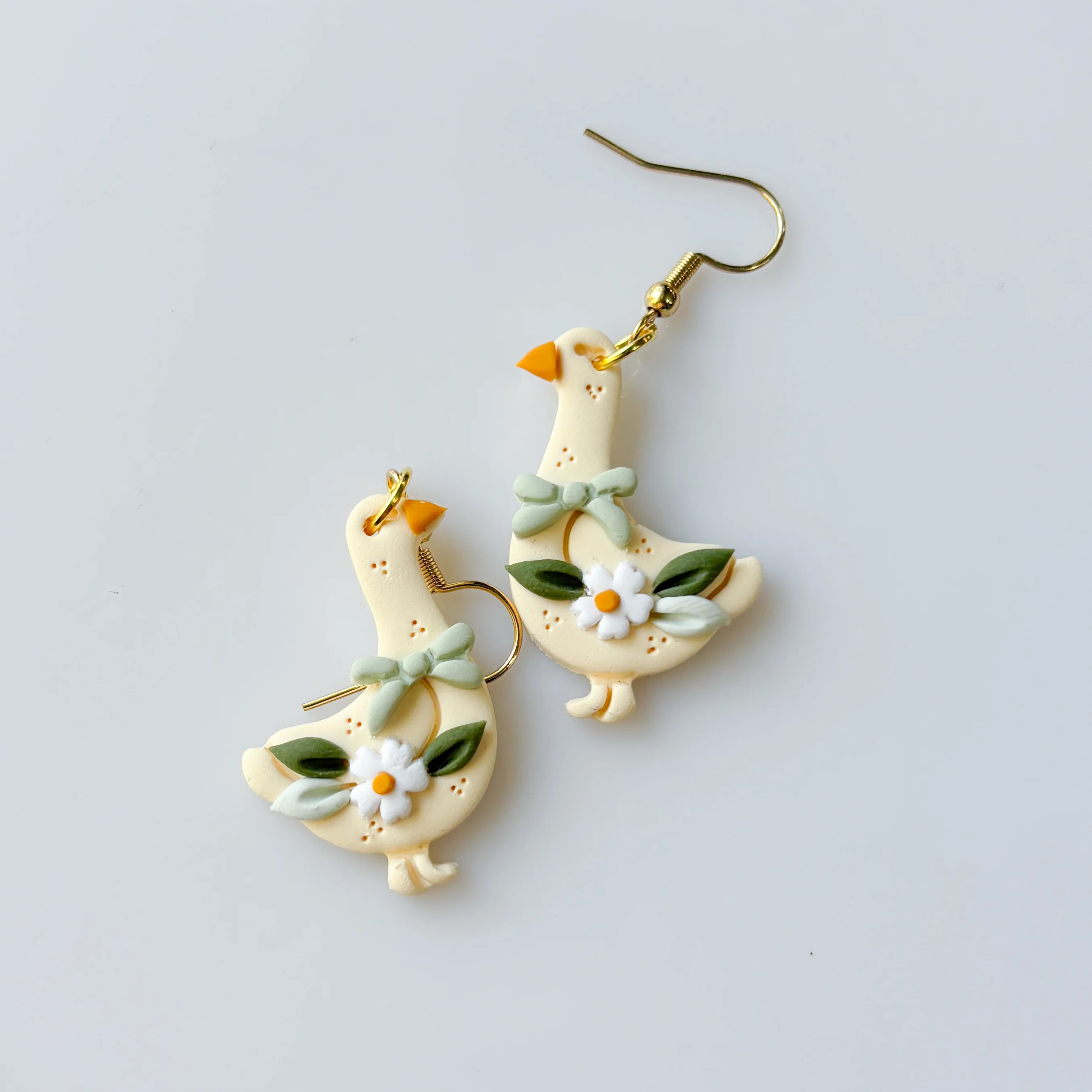 GEESE & GREEN BOW EARRINGS - Image 1