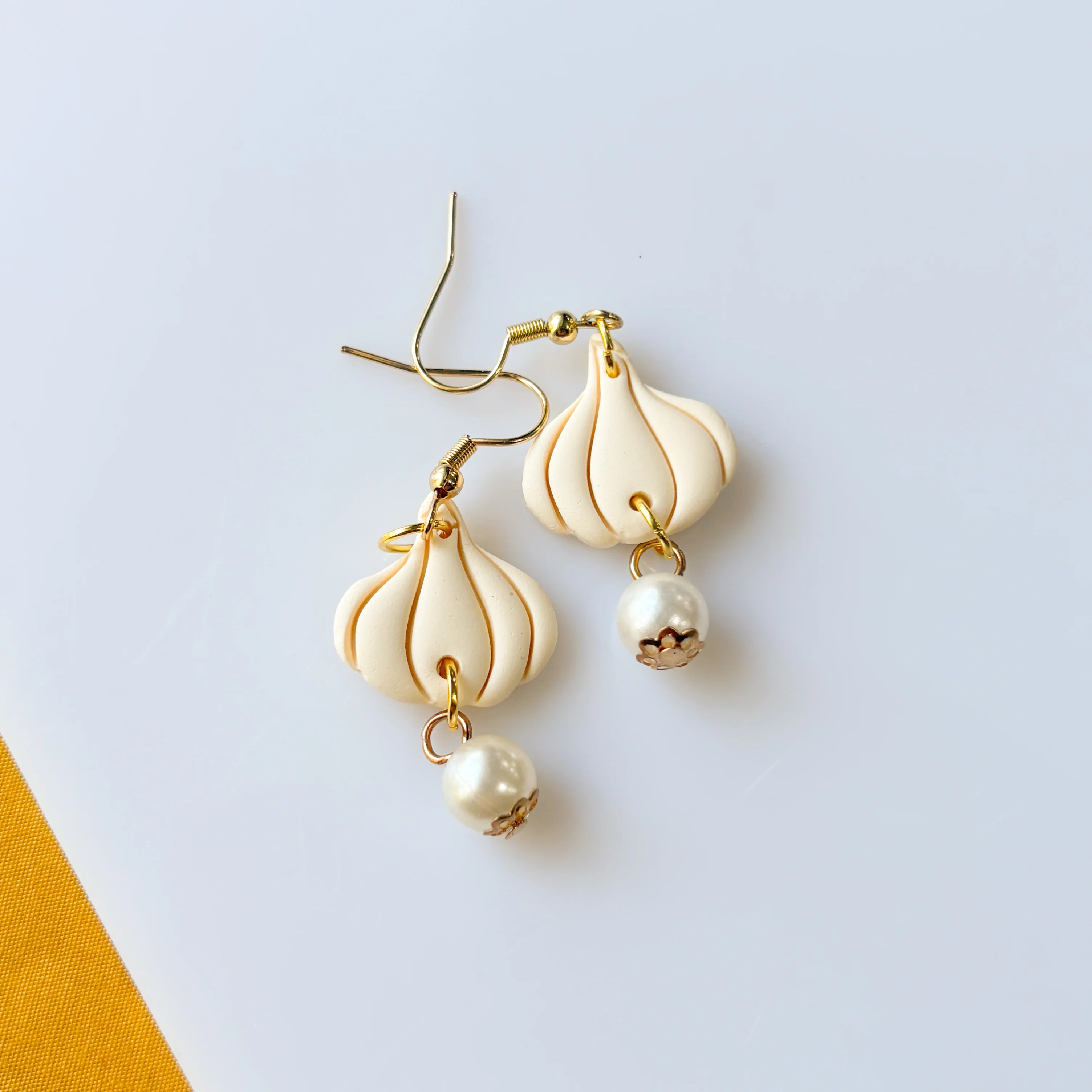 GARLIC EARRINGS - Image 1