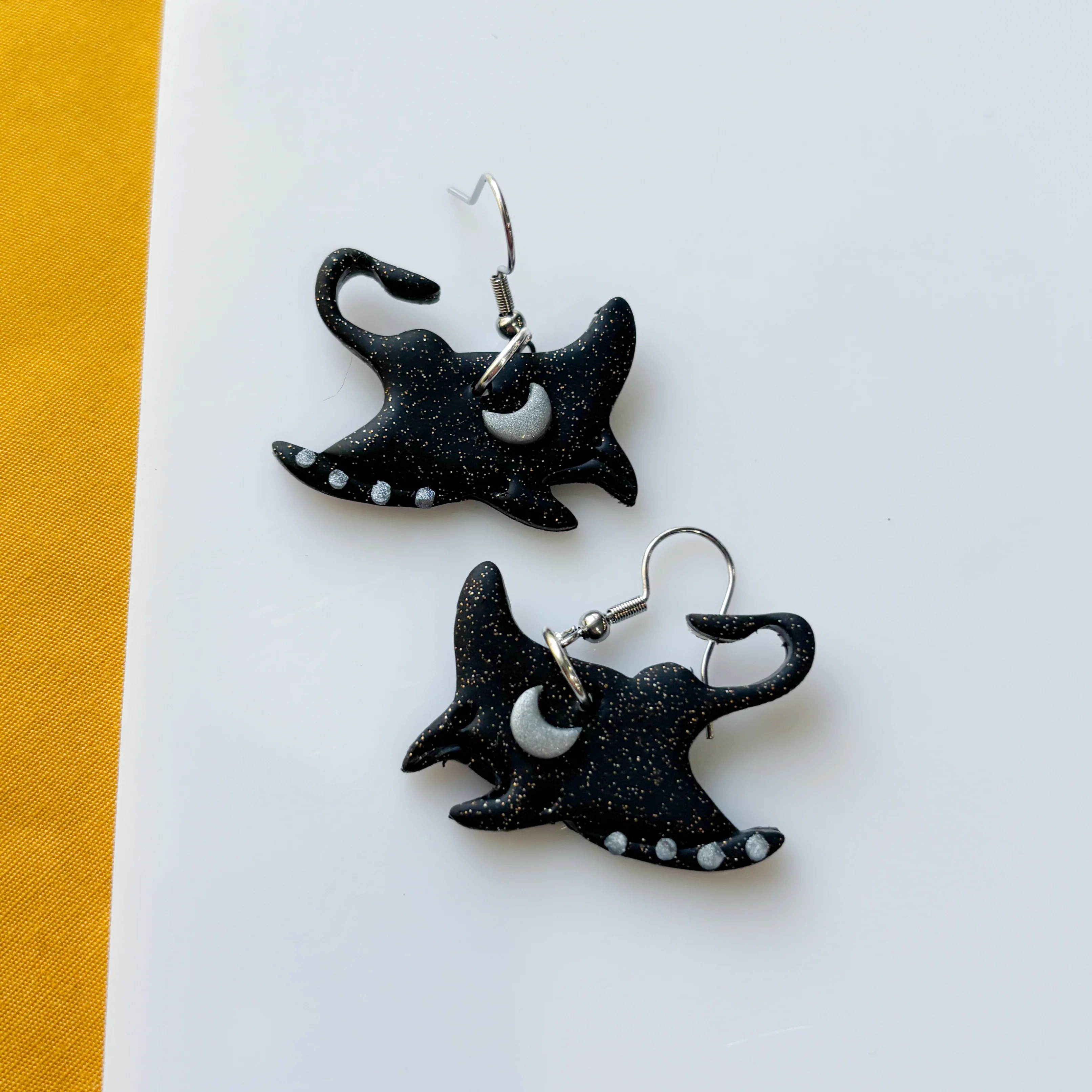 STINGRAY EARRINGS - Image 2