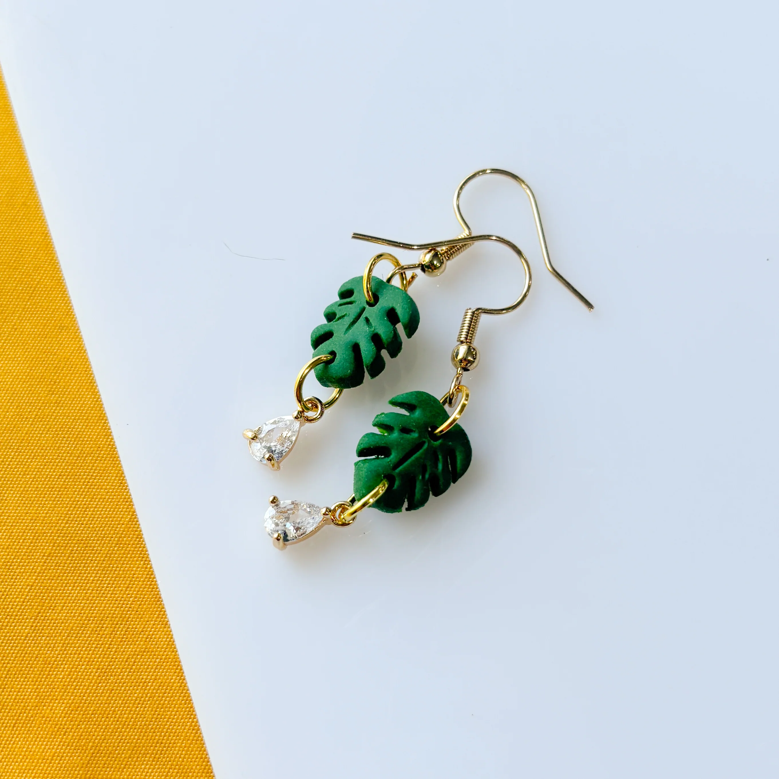 MONSTERA LEAF EARRINGS - Image 1