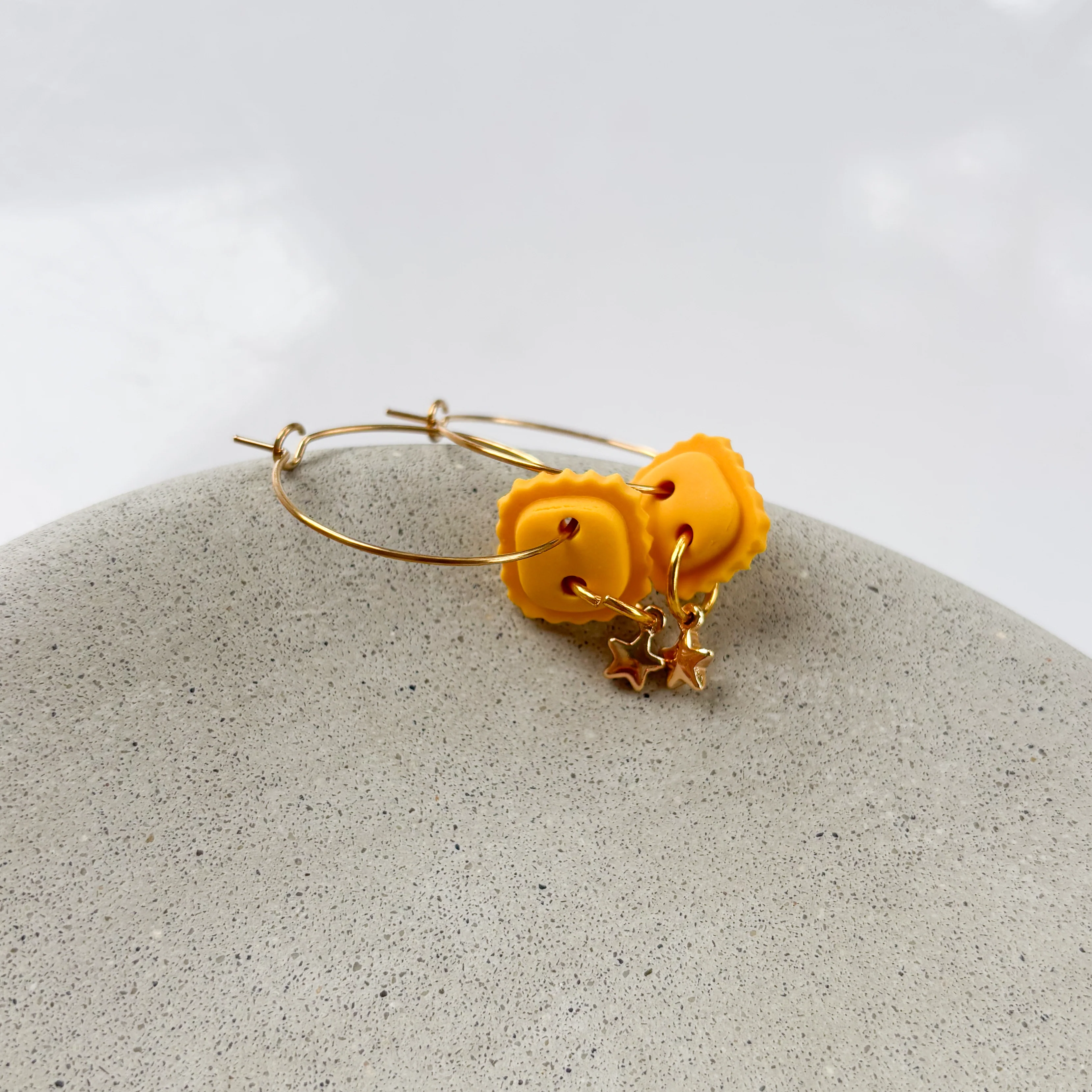 RAVIOLI HOOP EARRINGS - Image 3