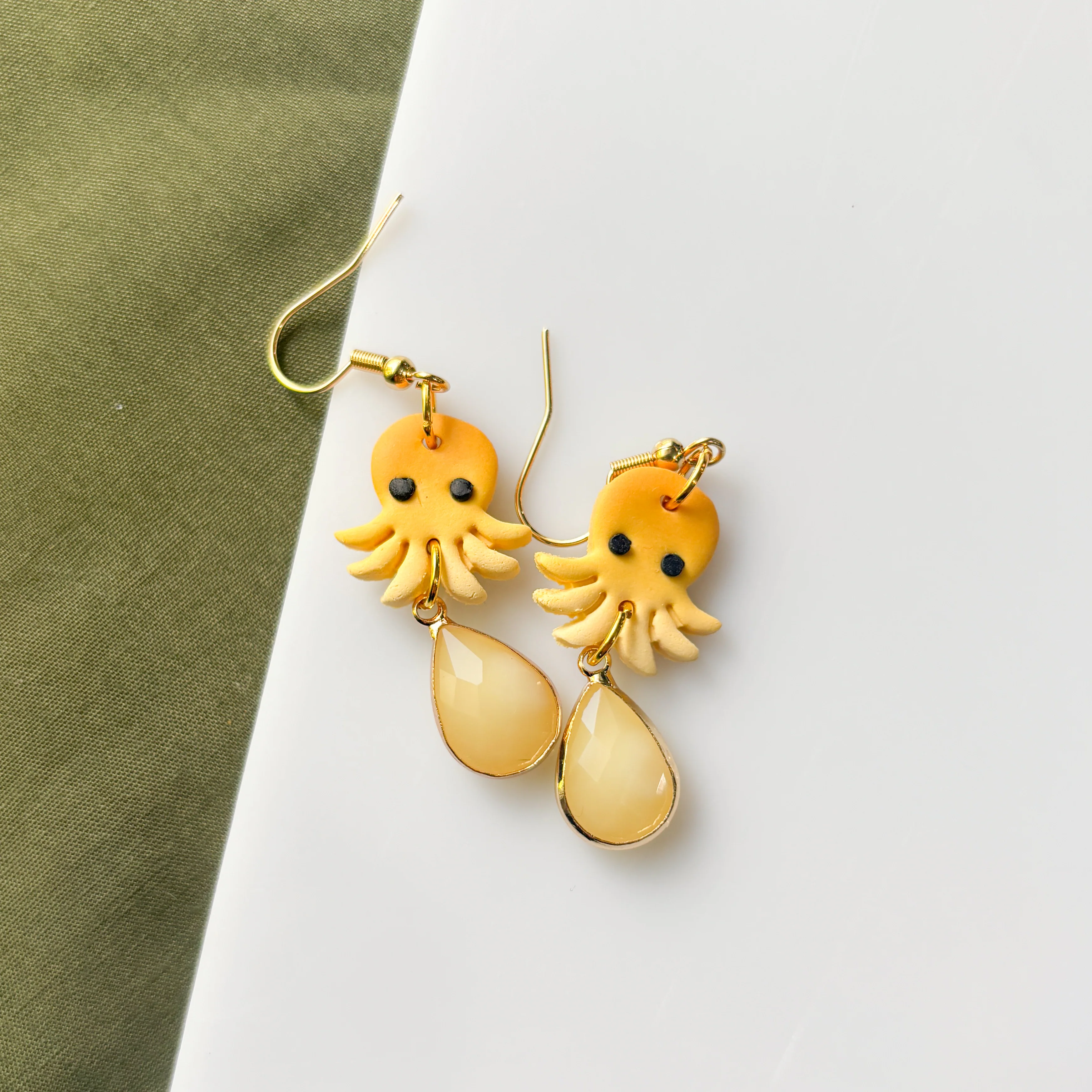 SUNSHINE OCTOPUS EARRINGS - Image 2