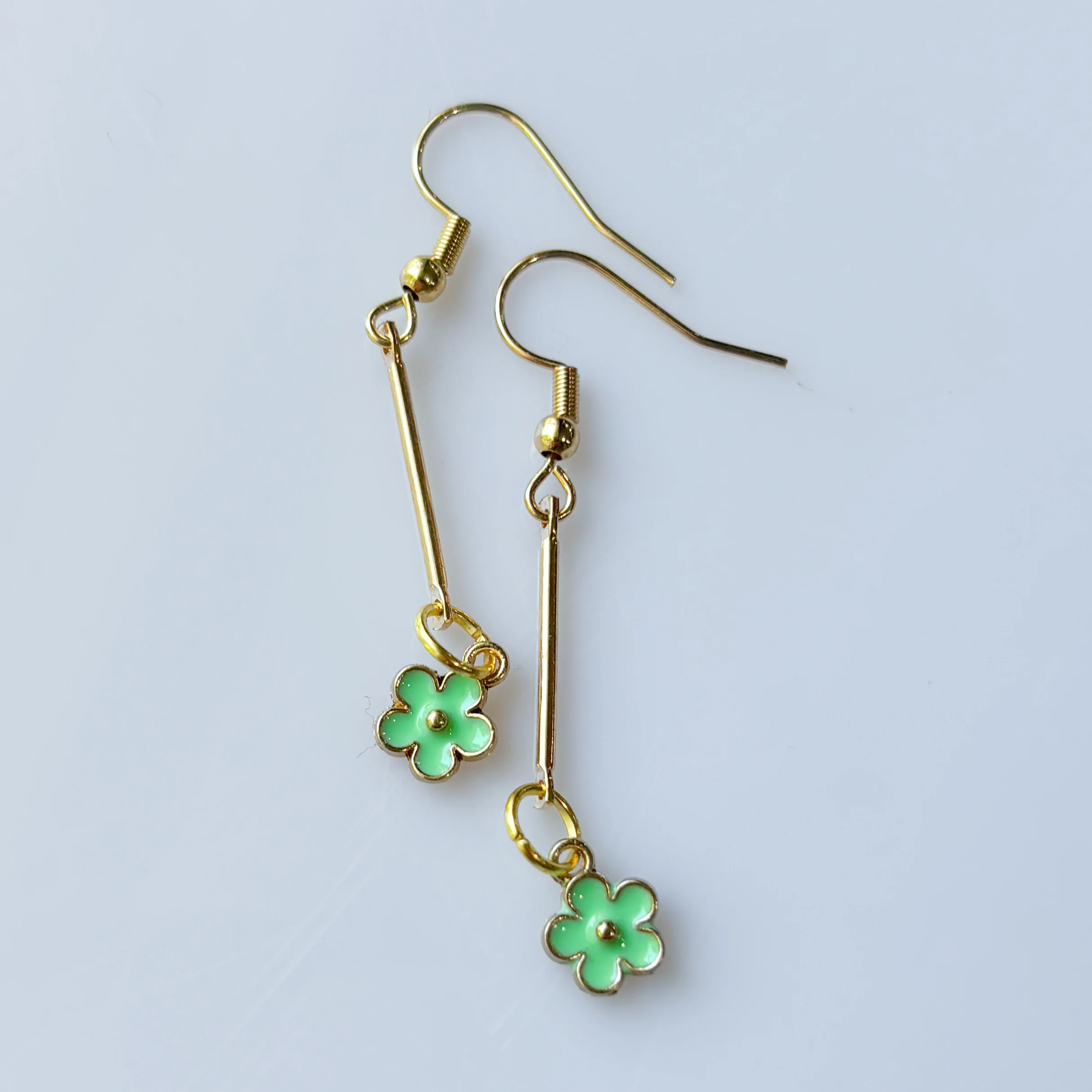 GOLD DROP & LITTLE GREEN FLOWER CHARM EARRINGS