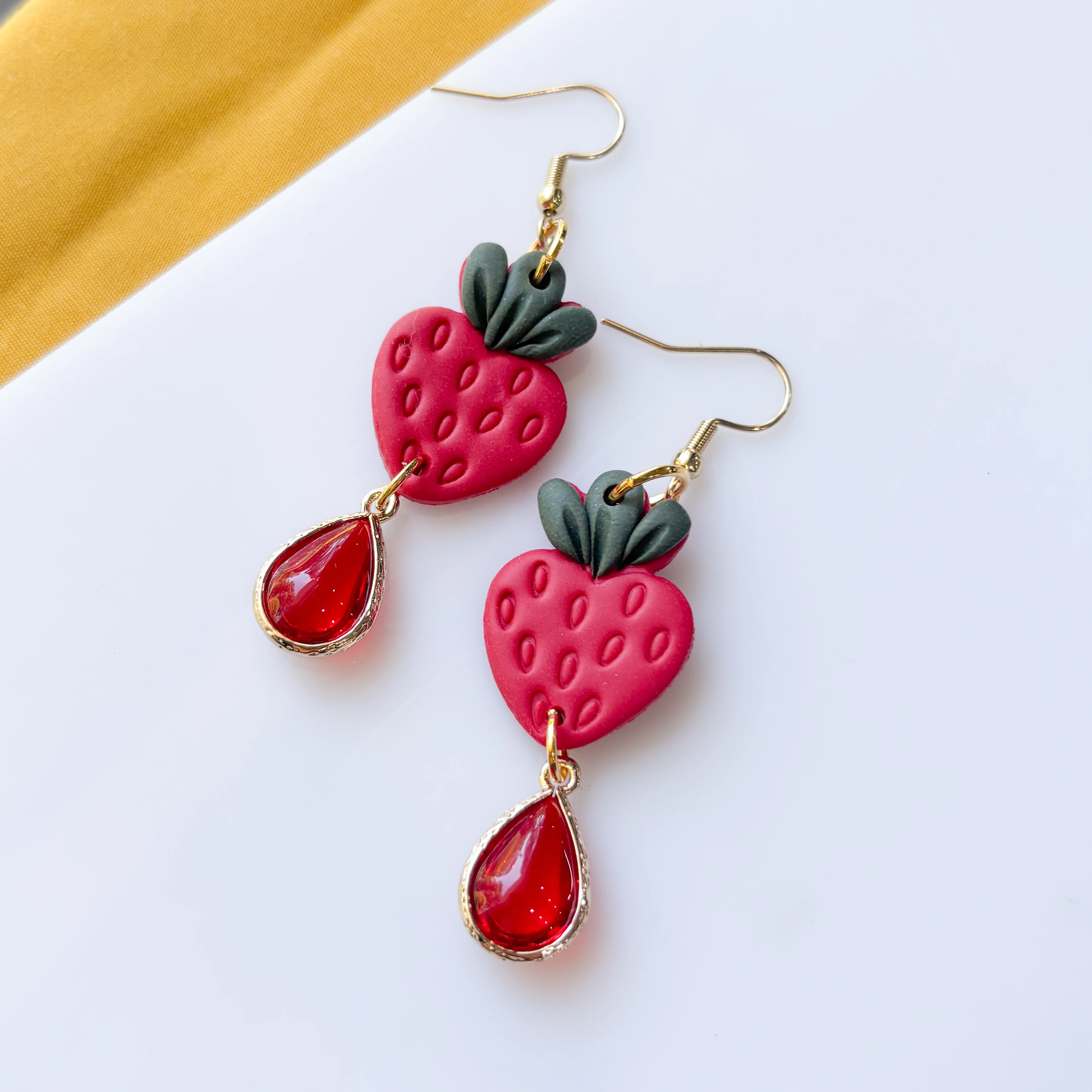 STRAWBERRY DROP EARRINGS - Image 1