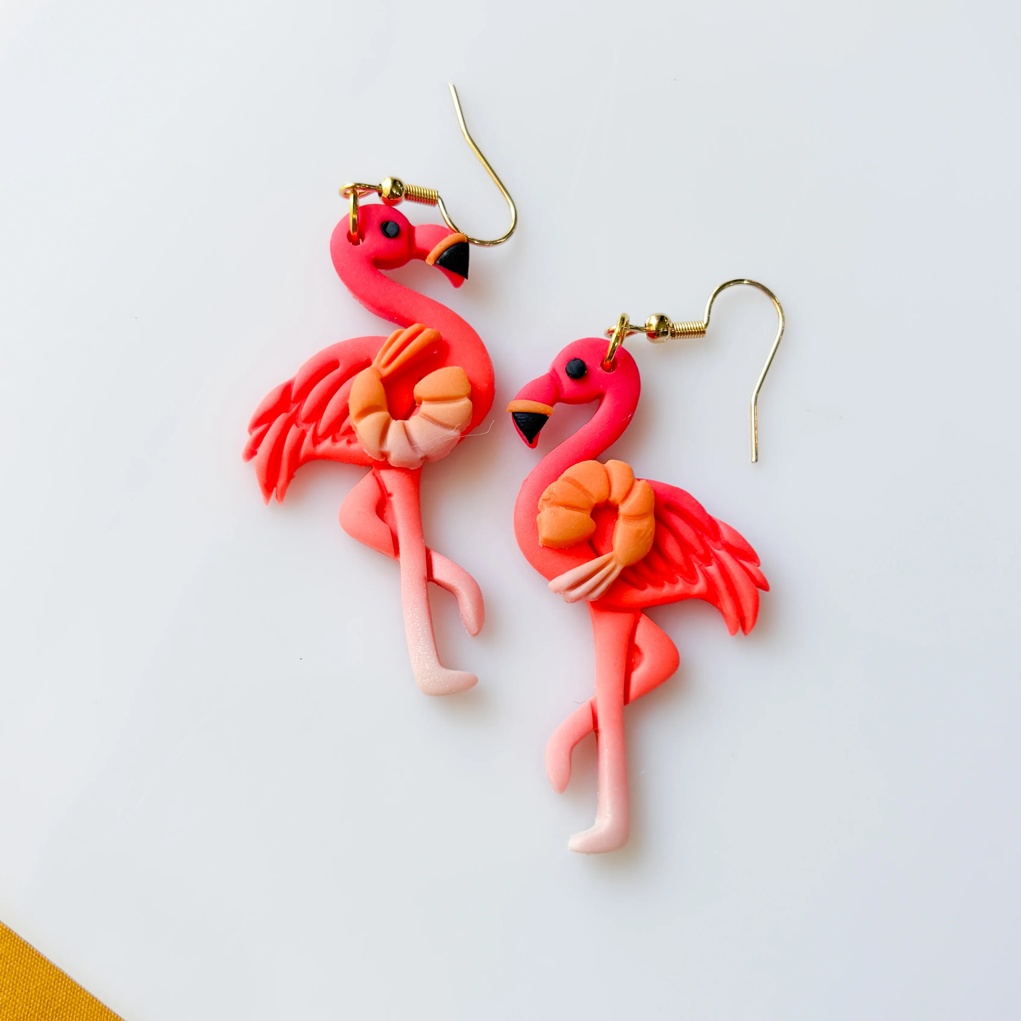 SHRIMP FLAMINGO EARRINGS - Image 3