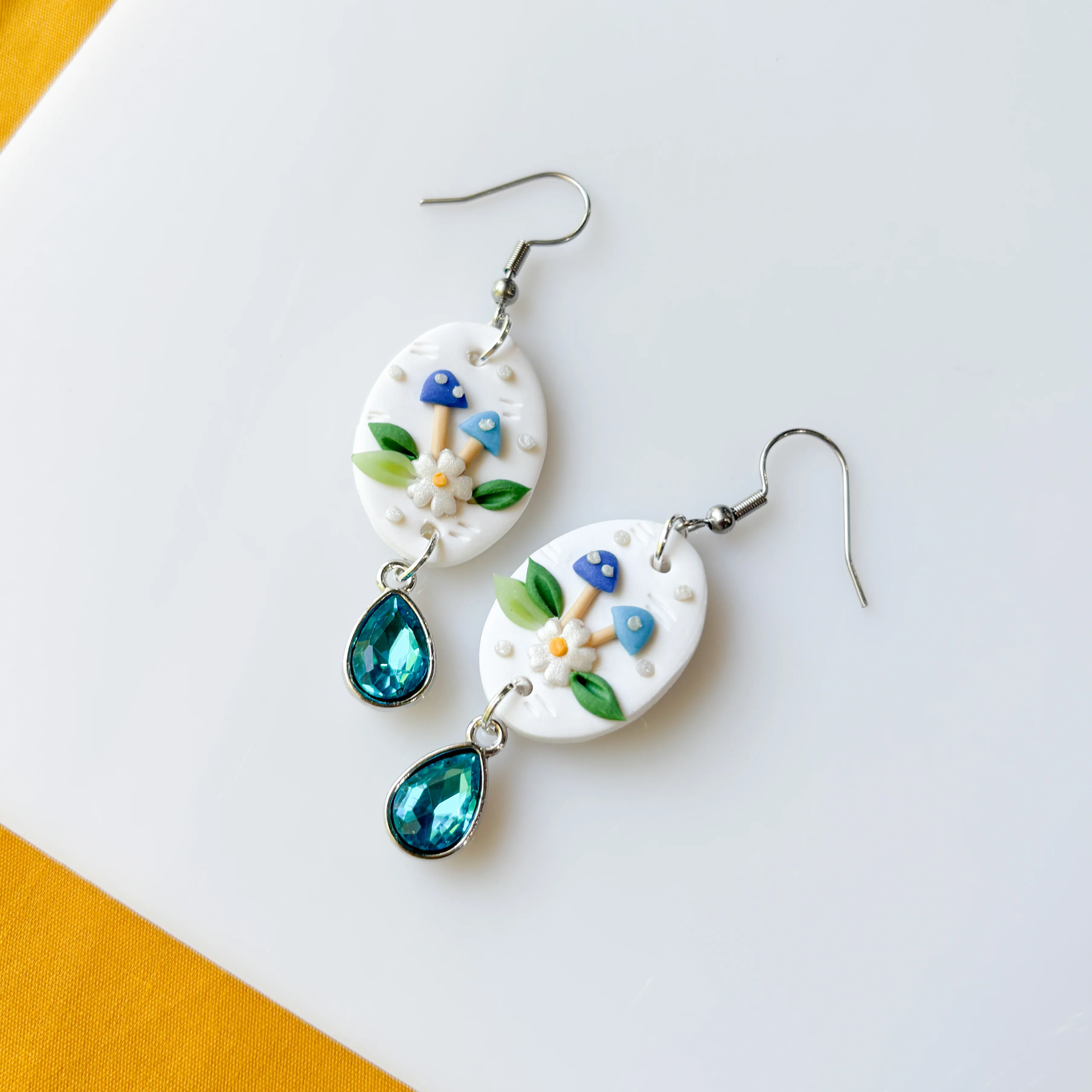 BLUE MUSHROOM OVAL EARRINGS - Image 2