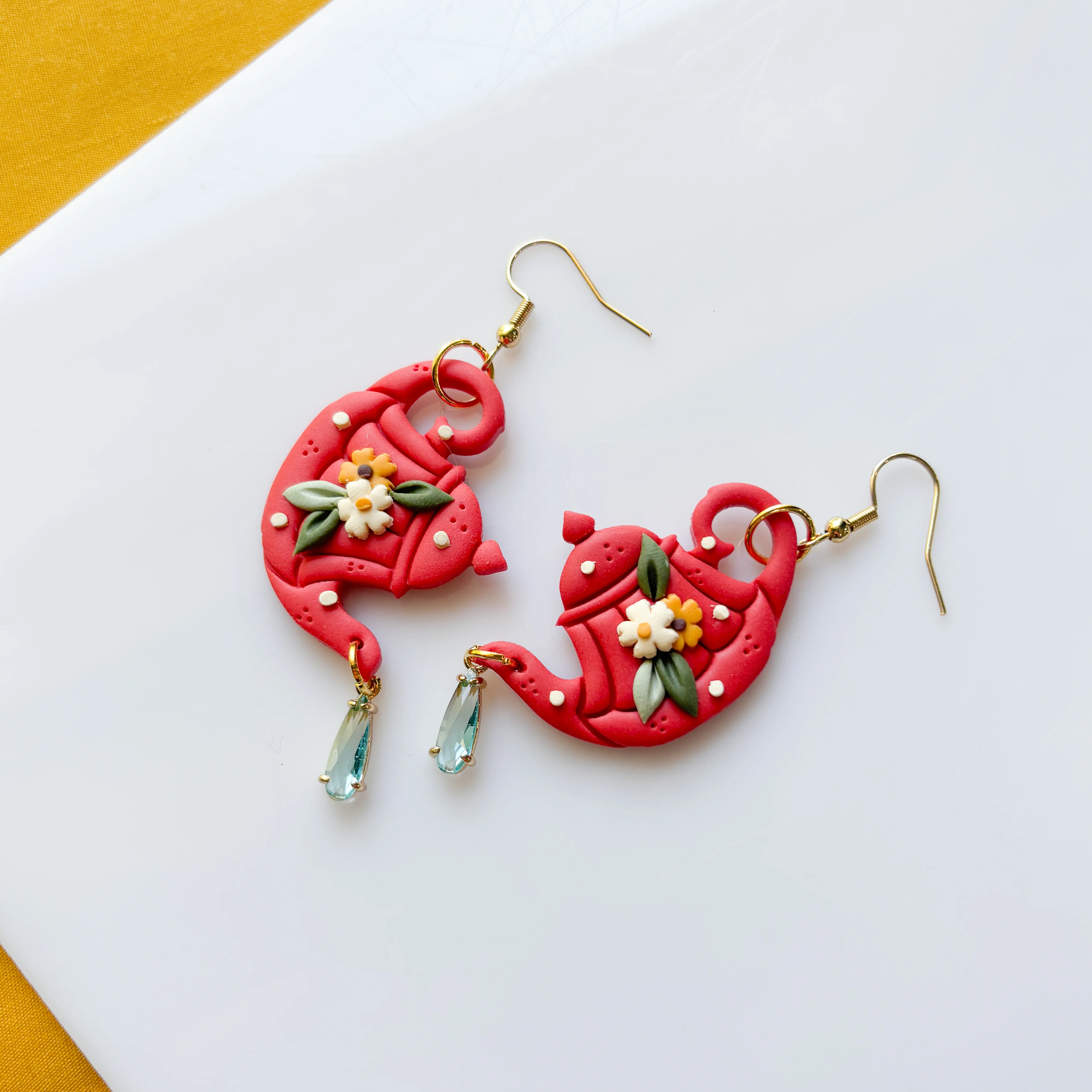 RED WATERING CAN EARRINGS - Image 3