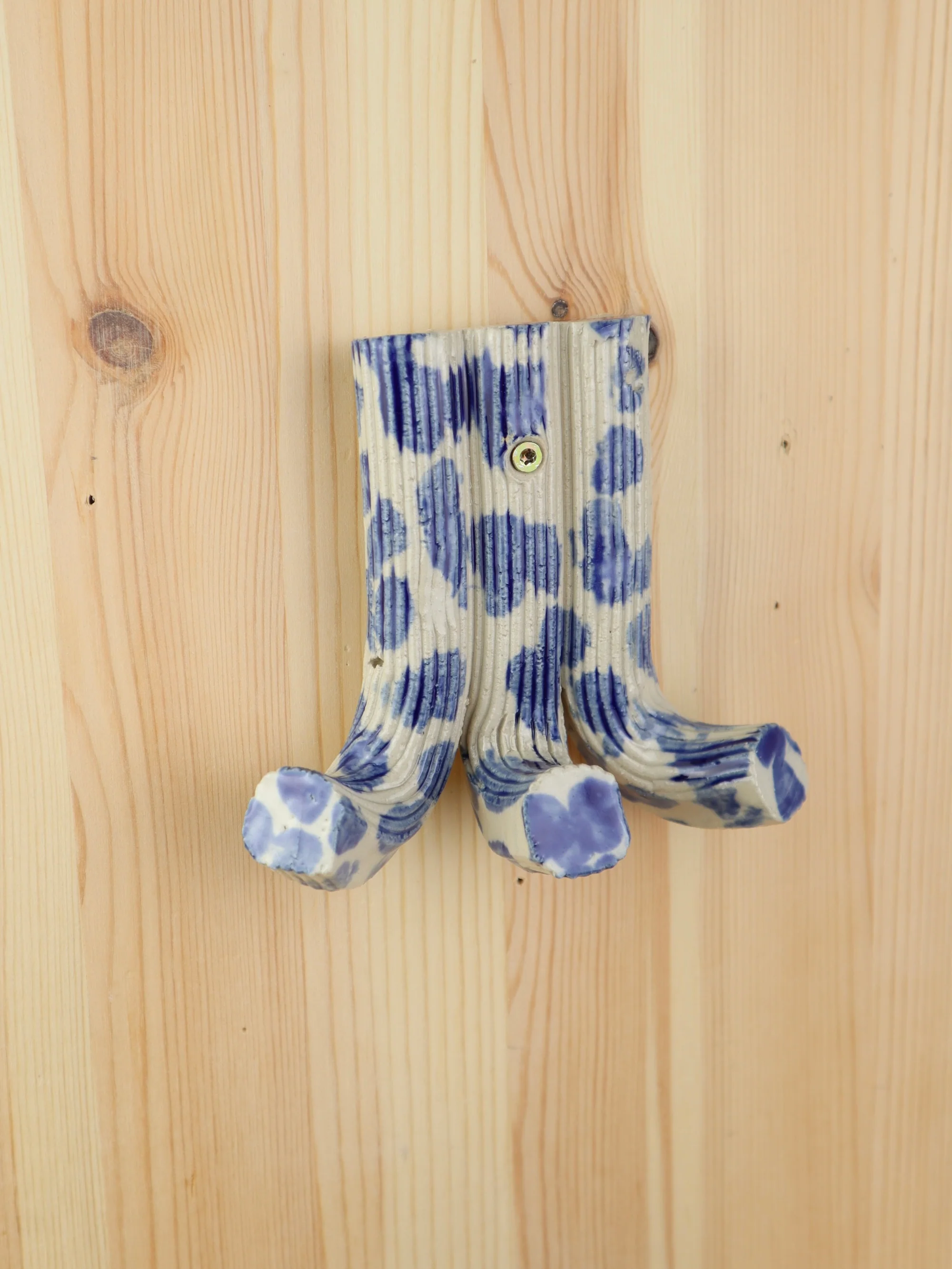 Triple “blues”  Extruded hanger