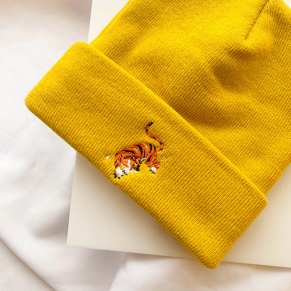 TIGER YELLOW BEANIE - Image 2
