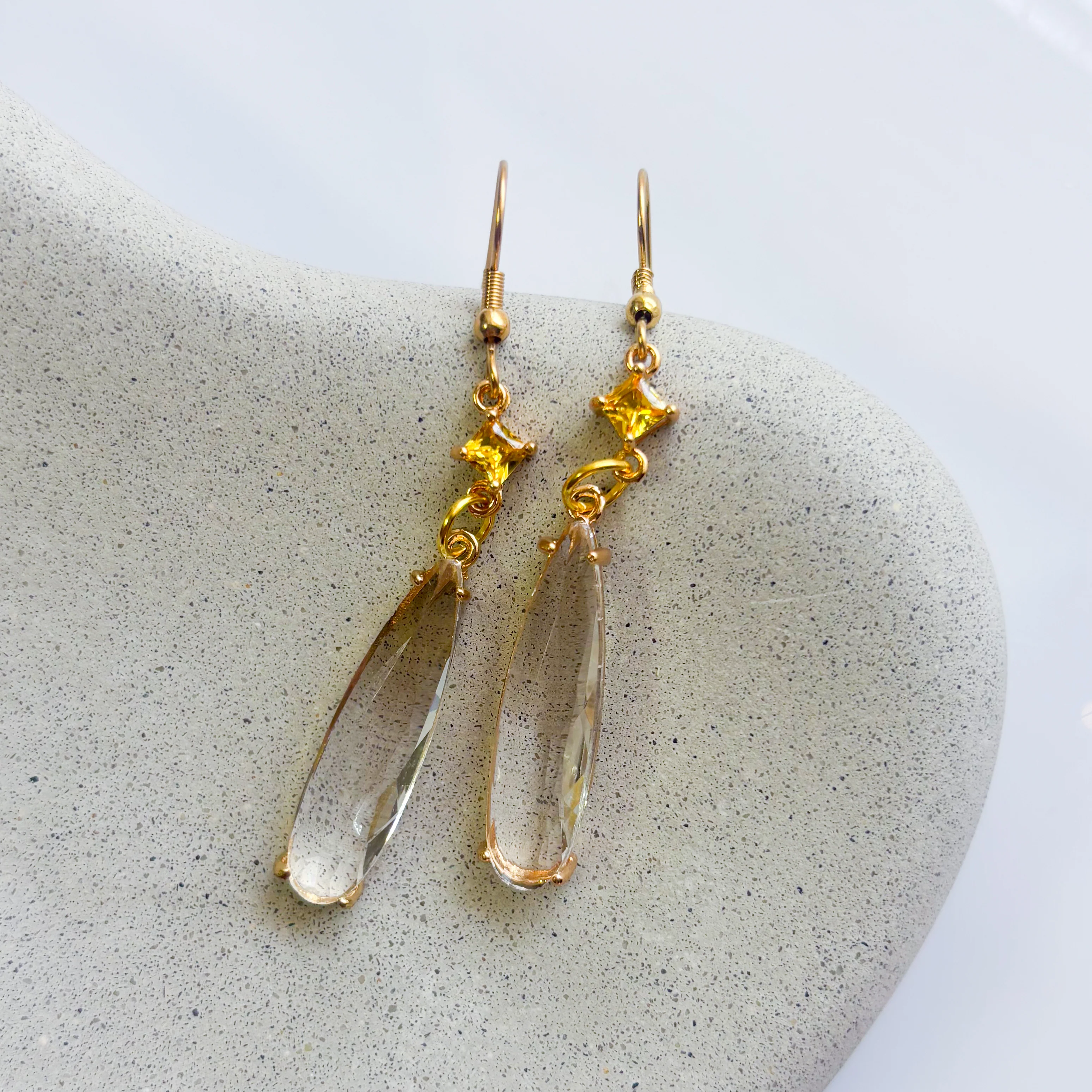 SATSUKI EARRINGS - Image 3