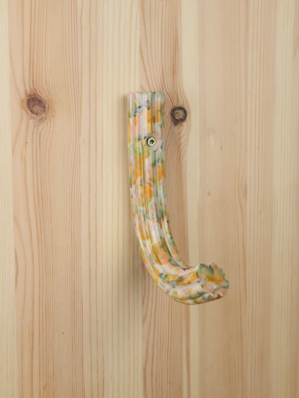 “A little orange mix 60´s curtain dream” Extruded hanger