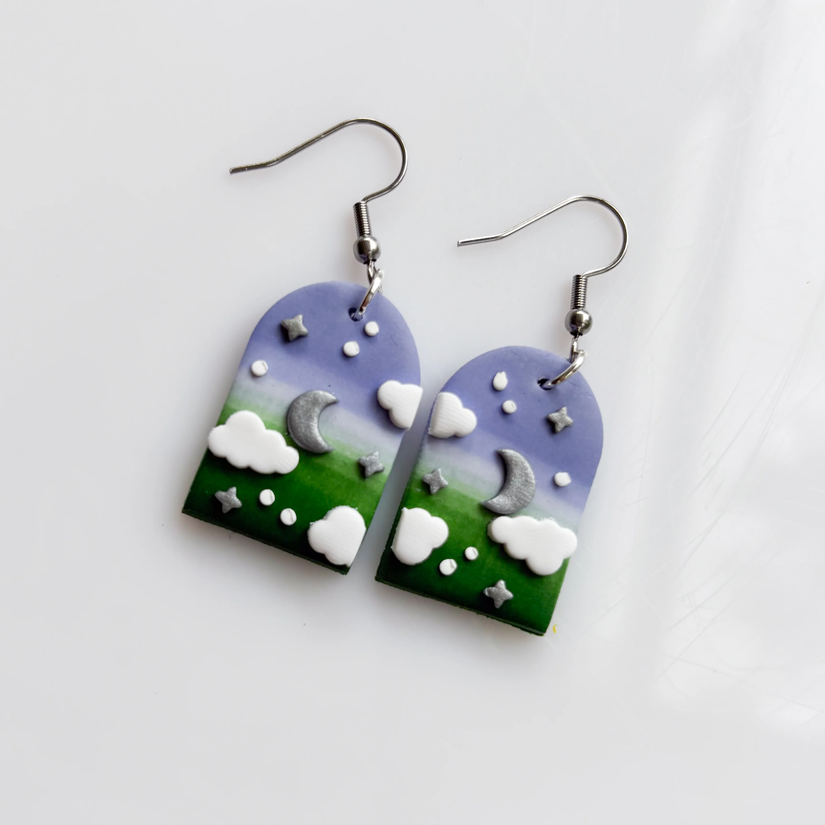 GENDERQUEER PRIDE EARRINGS (CLOUDY ARCHES) - Image 3