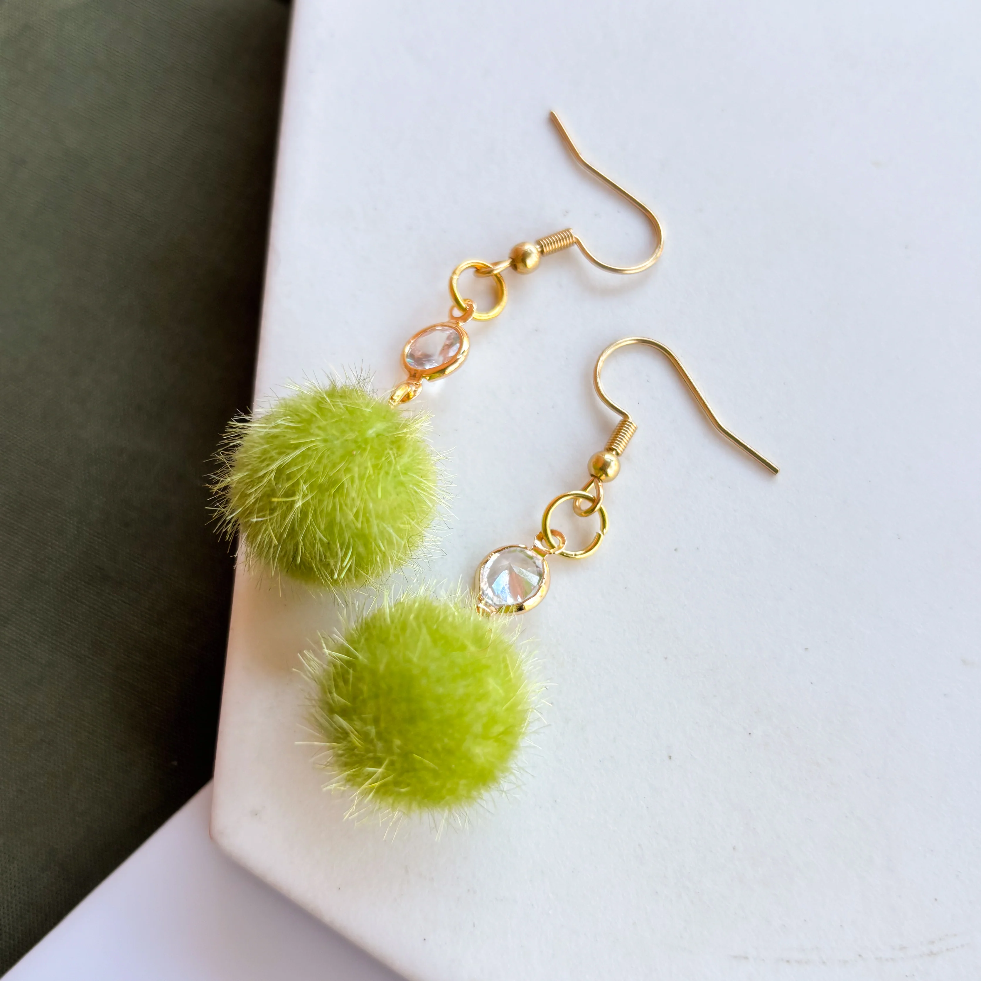 GREEN MINI POM POM CHARM EARRINGS - Image 2