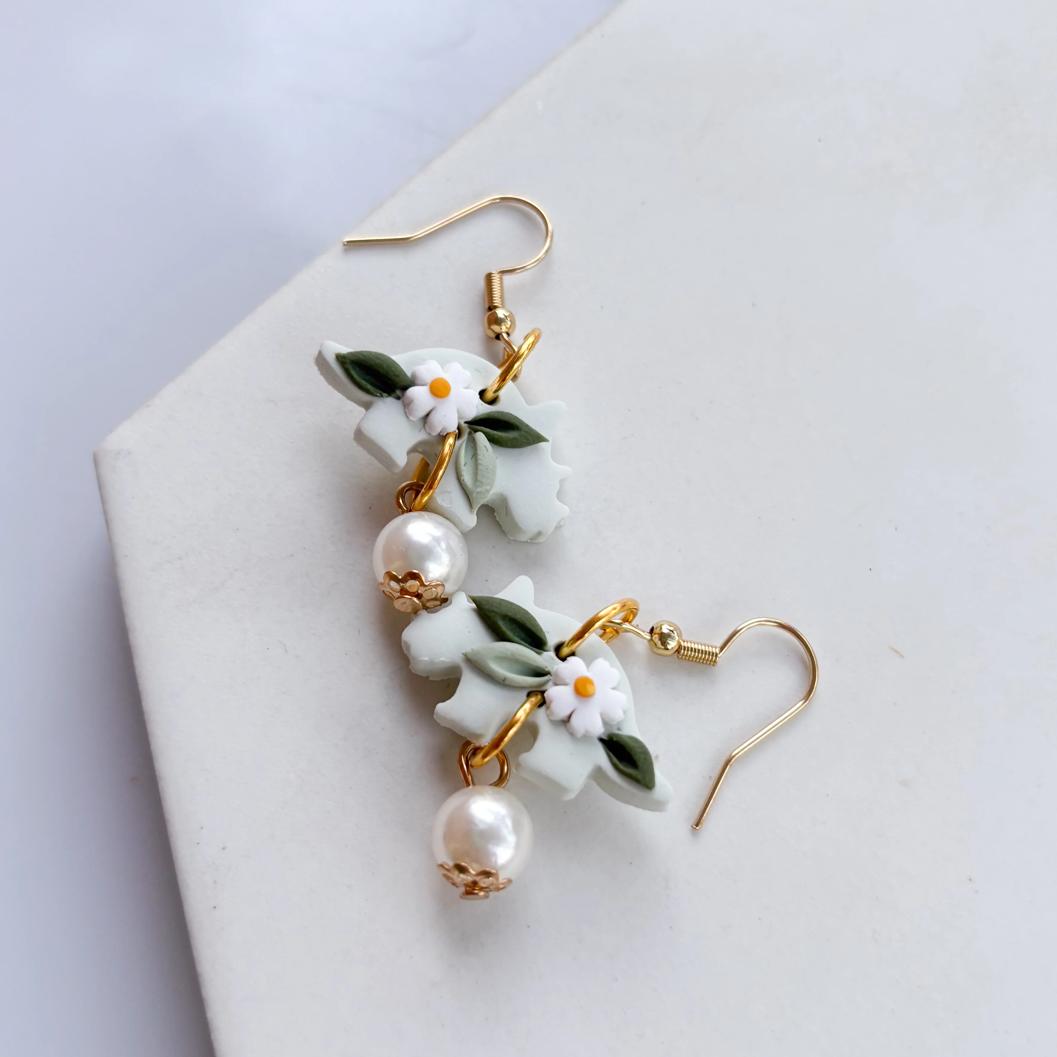 DAISY TRICERATOP EARRINGS - Image 2