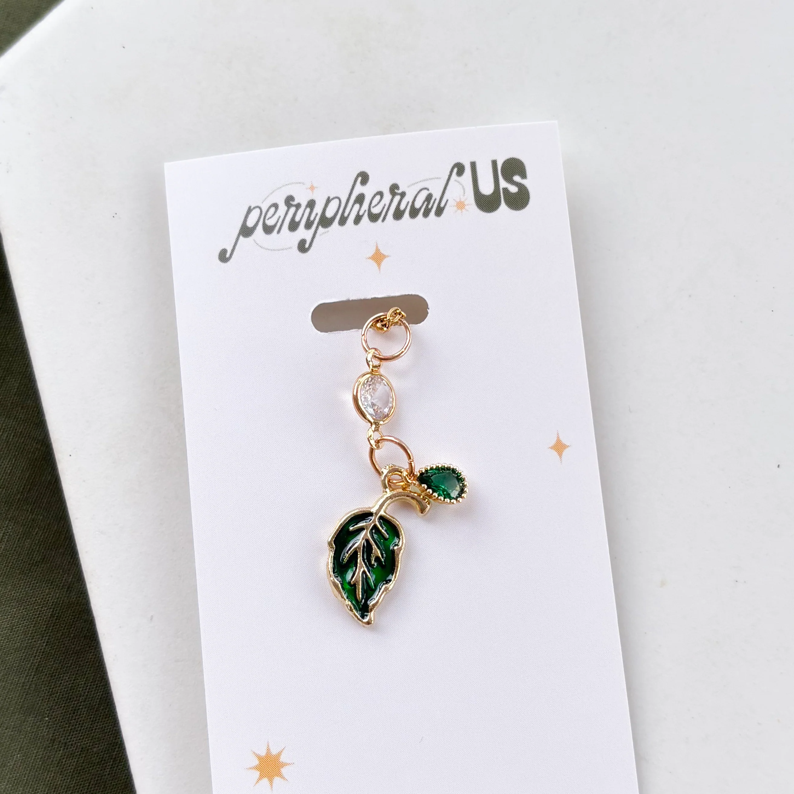 LEAF CHARM NECKLACE - Image 2