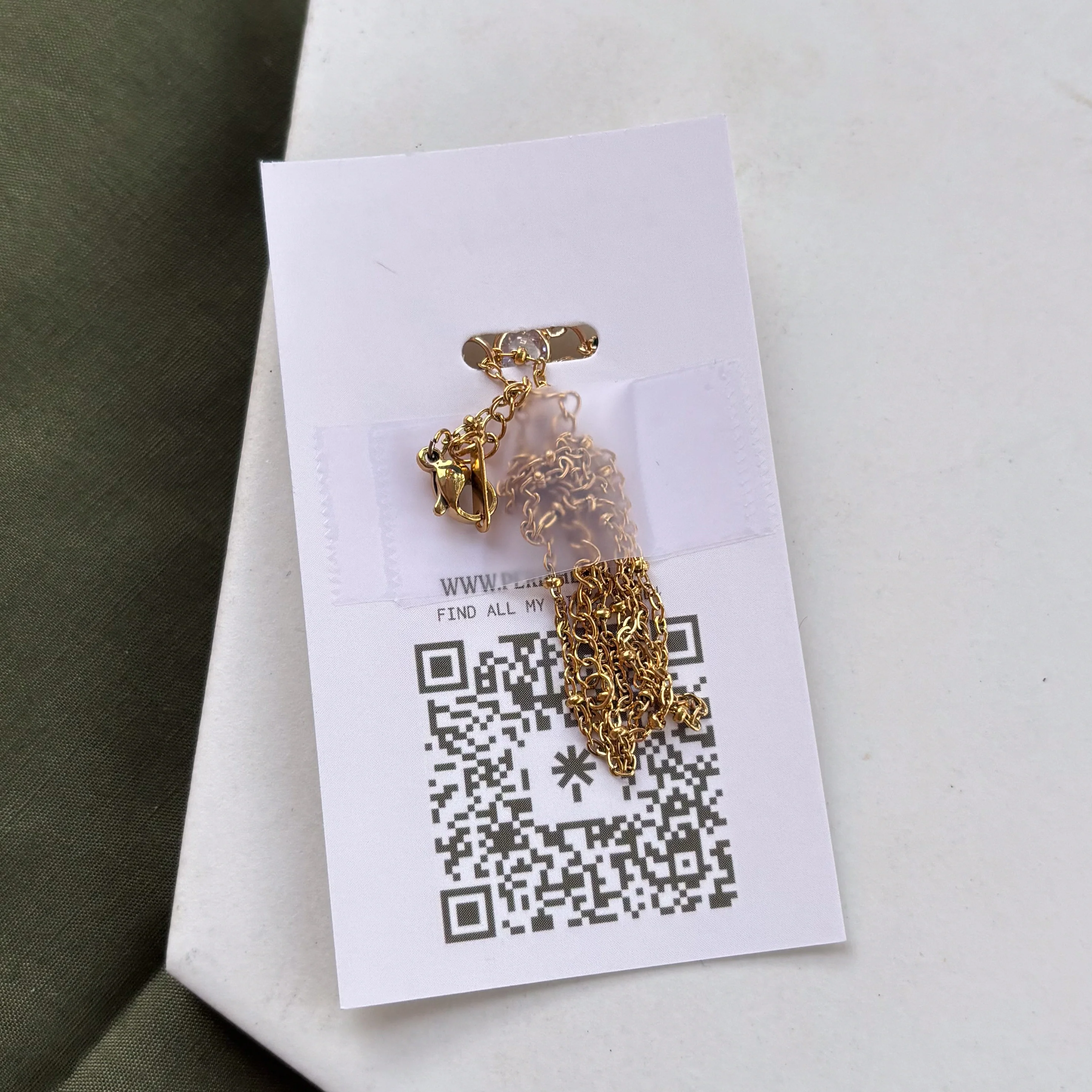 LEAF CHARM NECKLACE - Image 3
