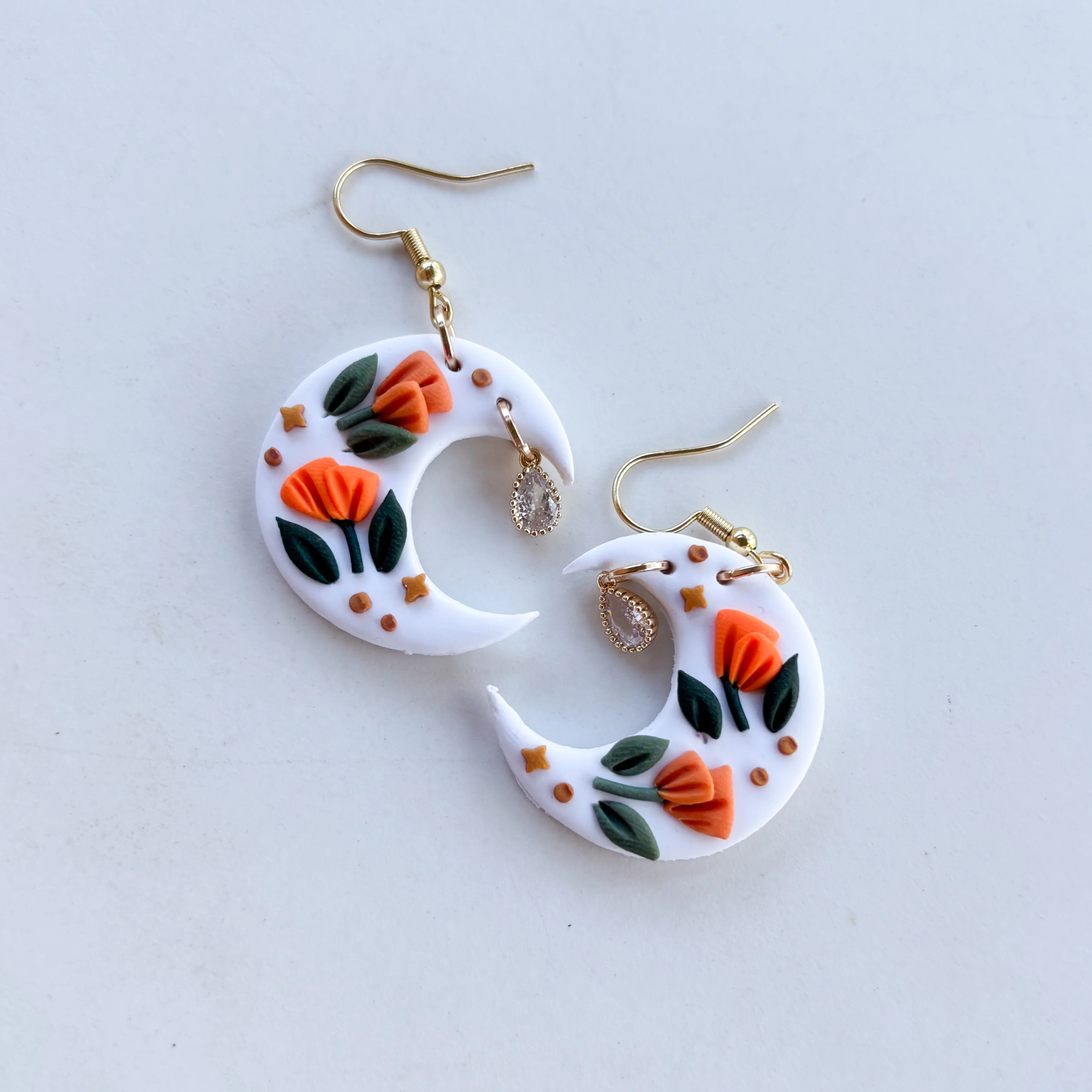 WHITE POPPY MOON EARRINGS (REGULAR) - Image 2