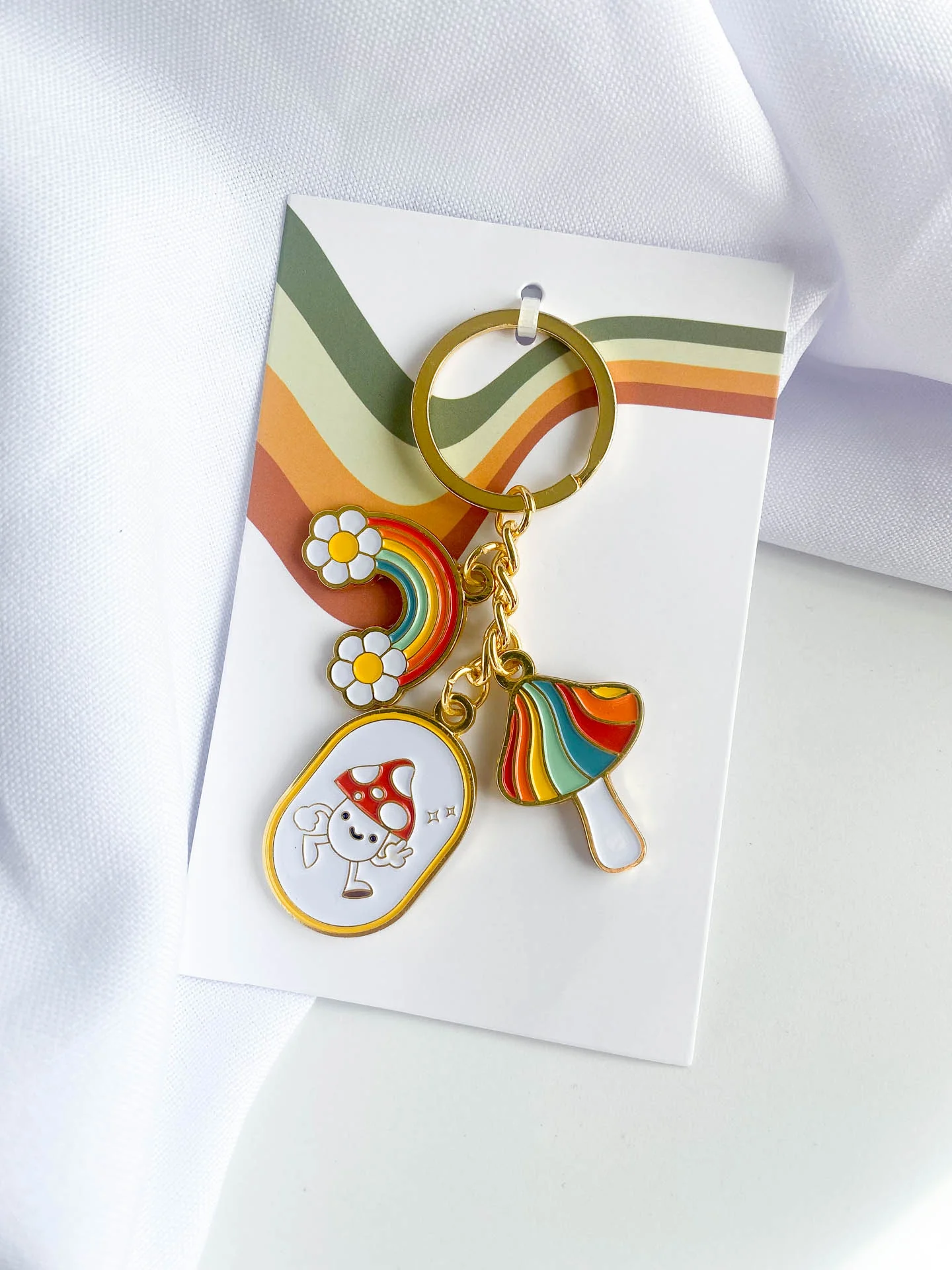 HAPPY MUSHROOM & RAINBOWS KEYCHAIN