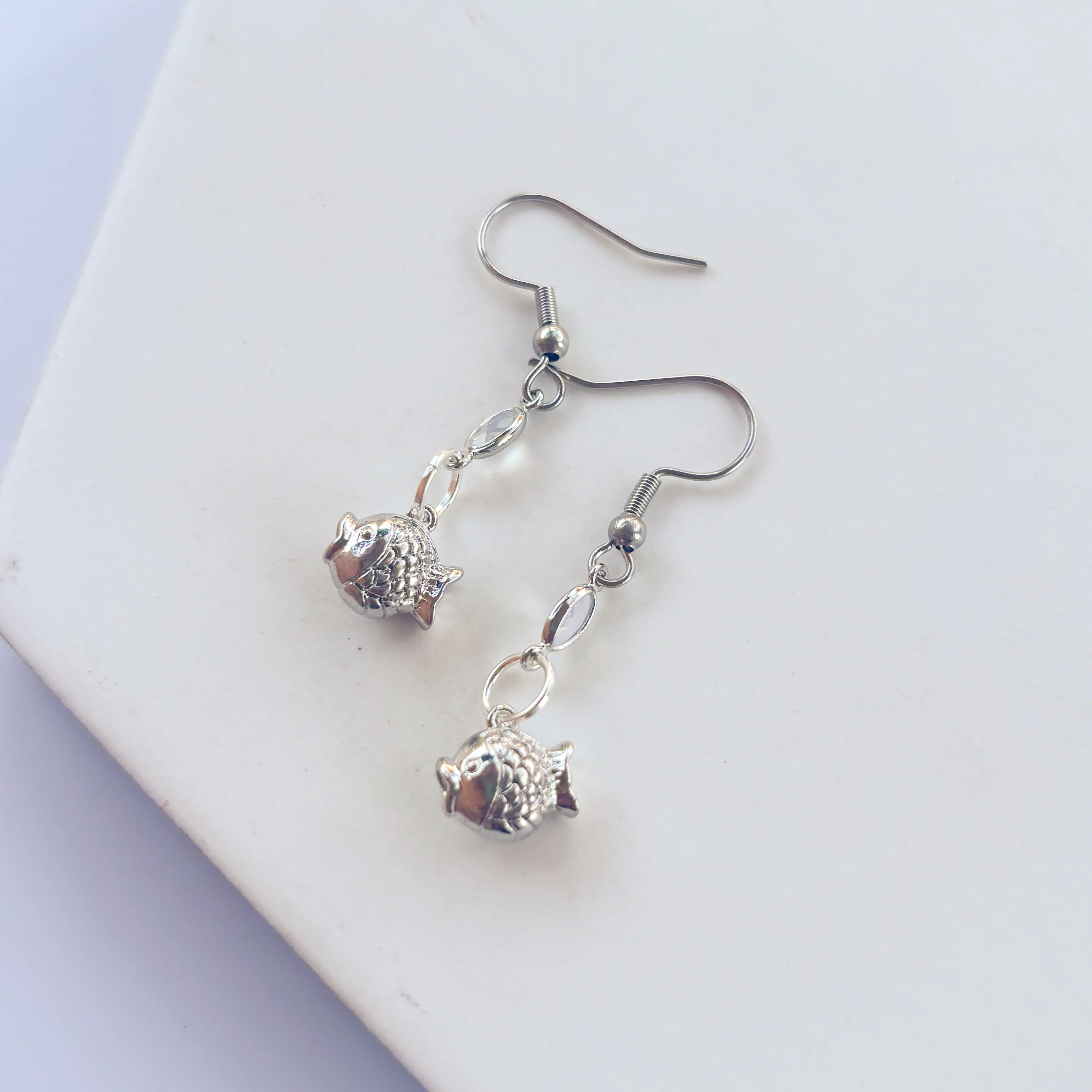FISHY CHARM EARRINGS