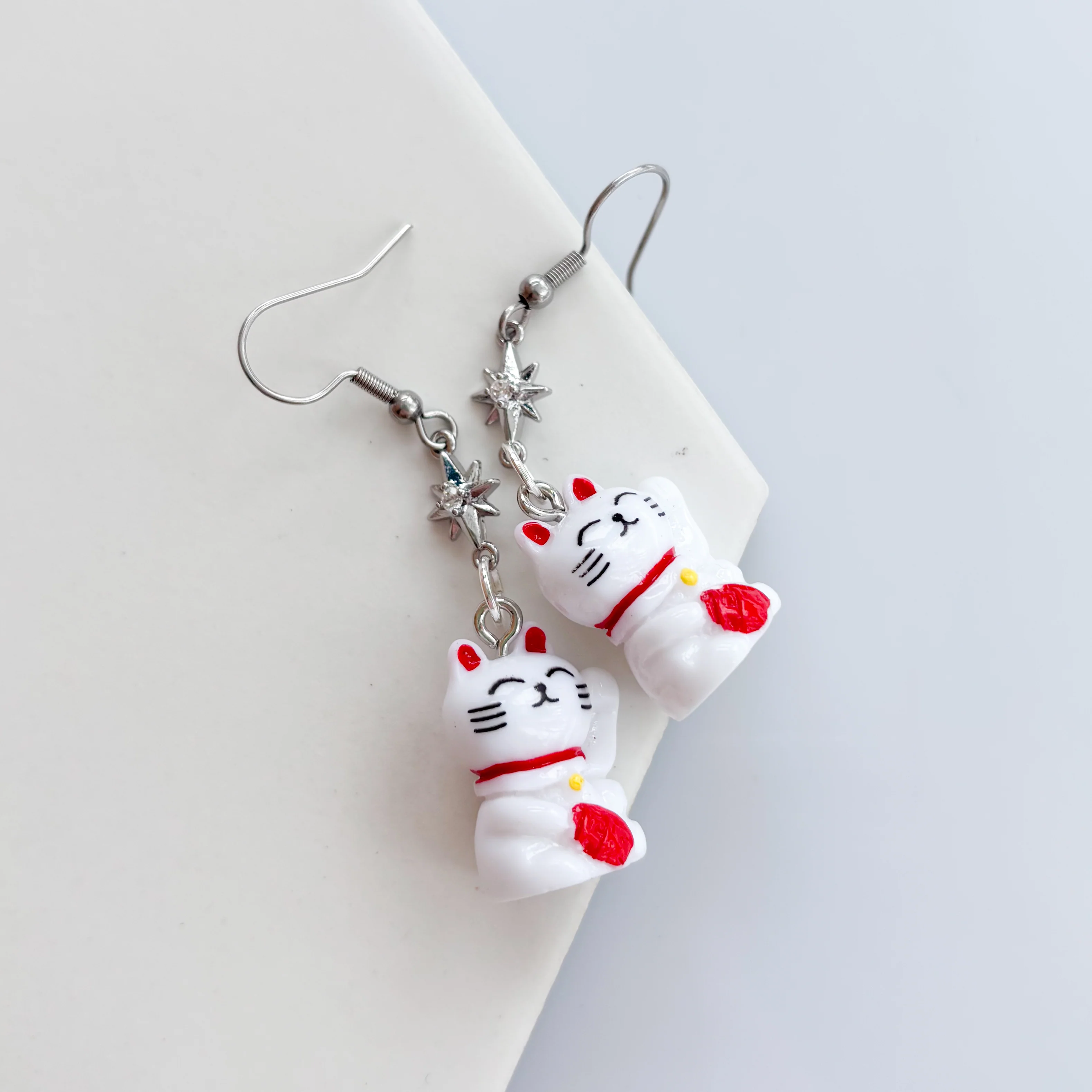 LUCKY CAT SILVER STAR CHARM EARRINGS - Image 2