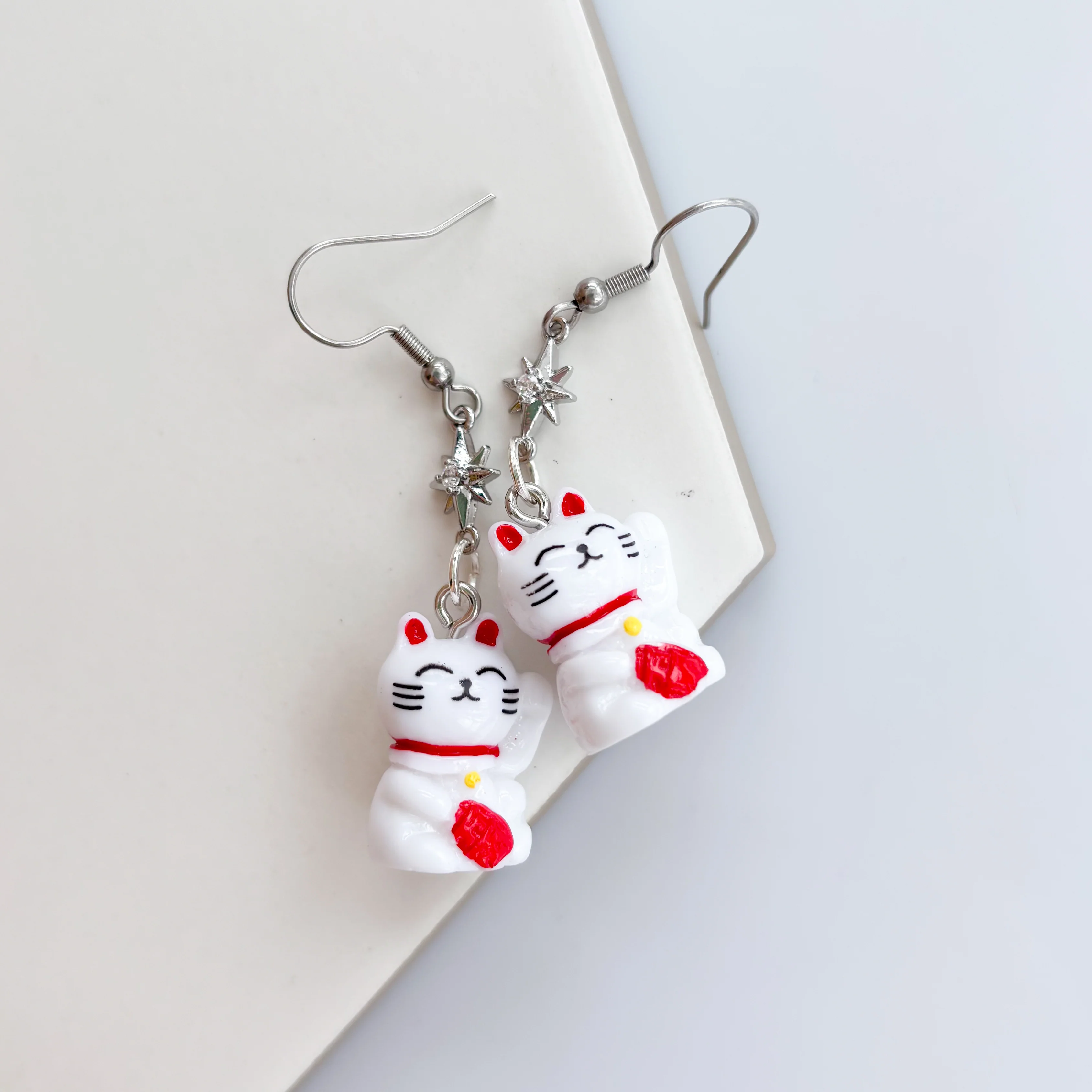 LUCKY CAT SILVER STAR CHARM EARRINGS - Image 3