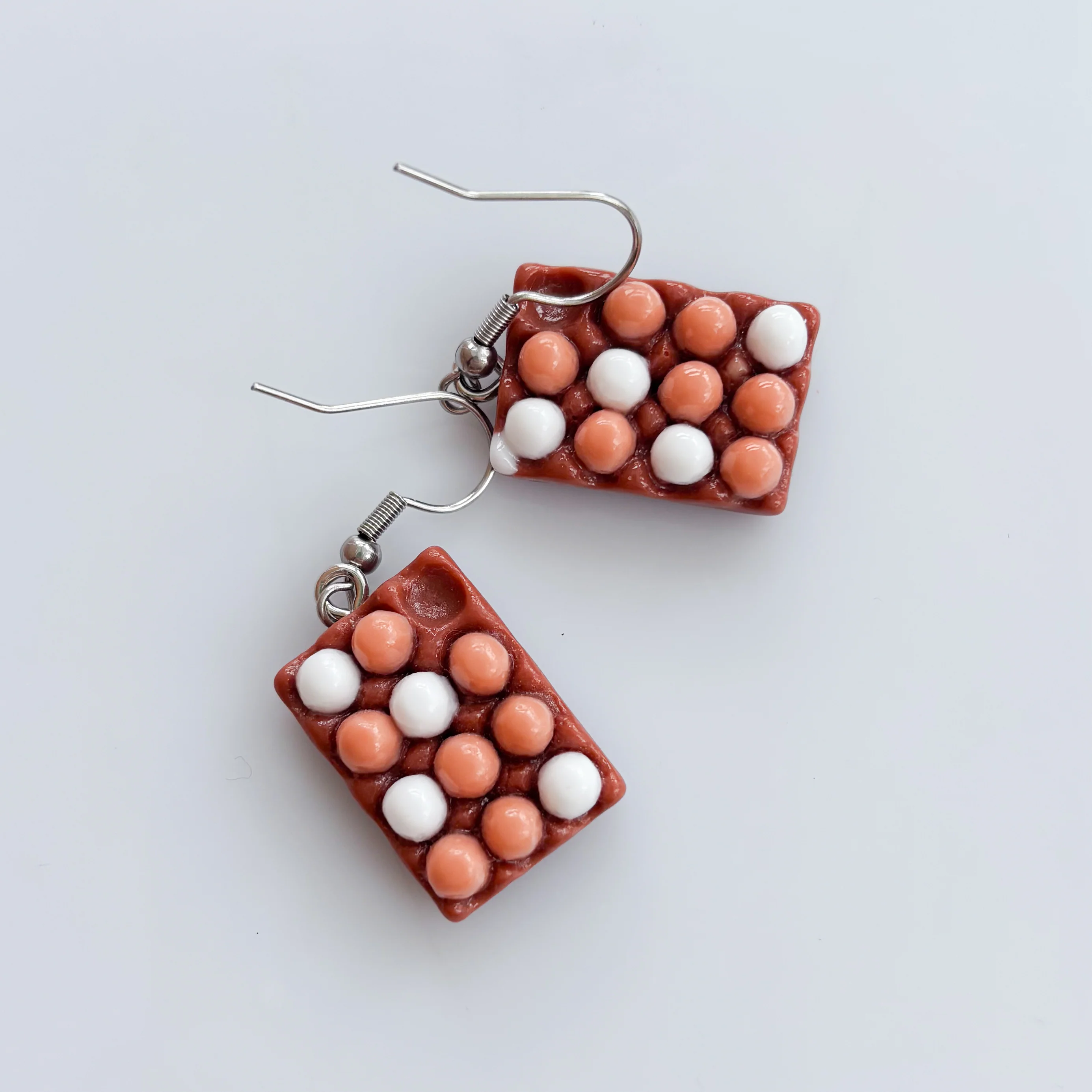 EGG BOX CHARM EARRINGS - Image 3