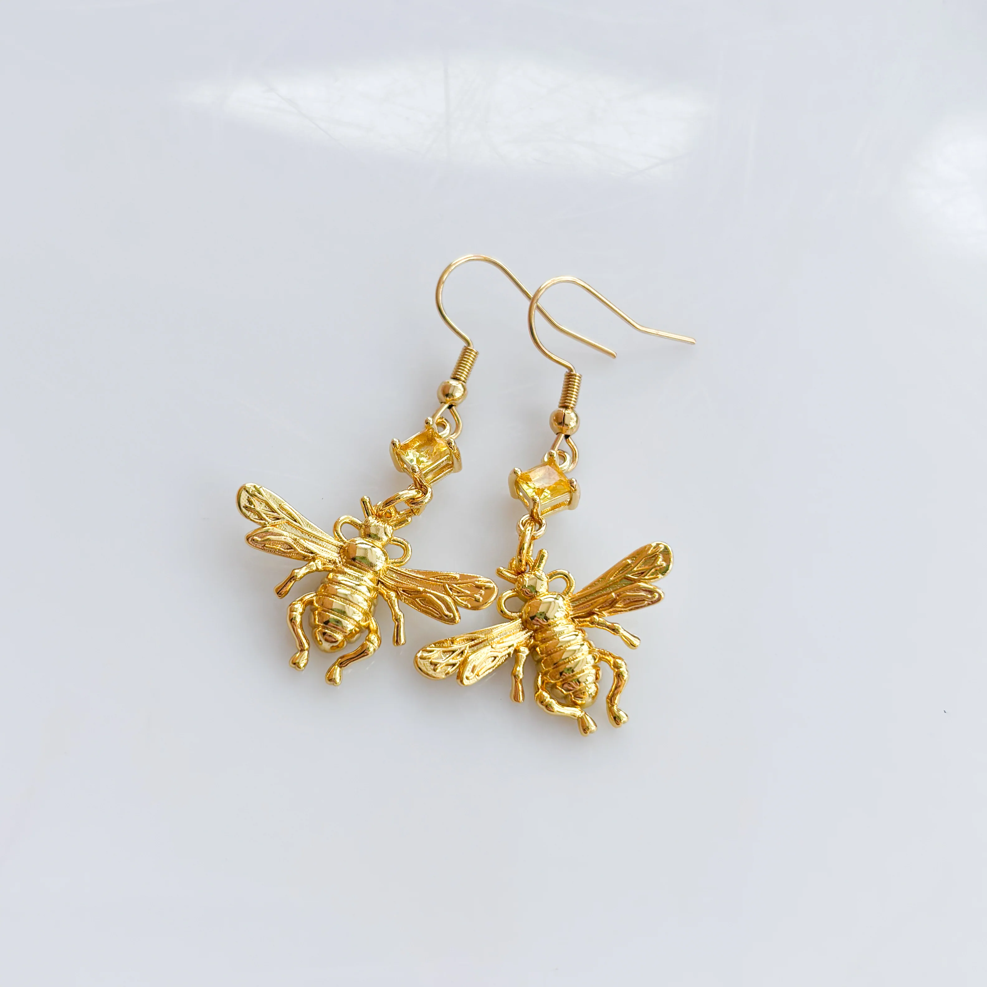 BUMBLEBEE CHARM EARRINGS - Image 2