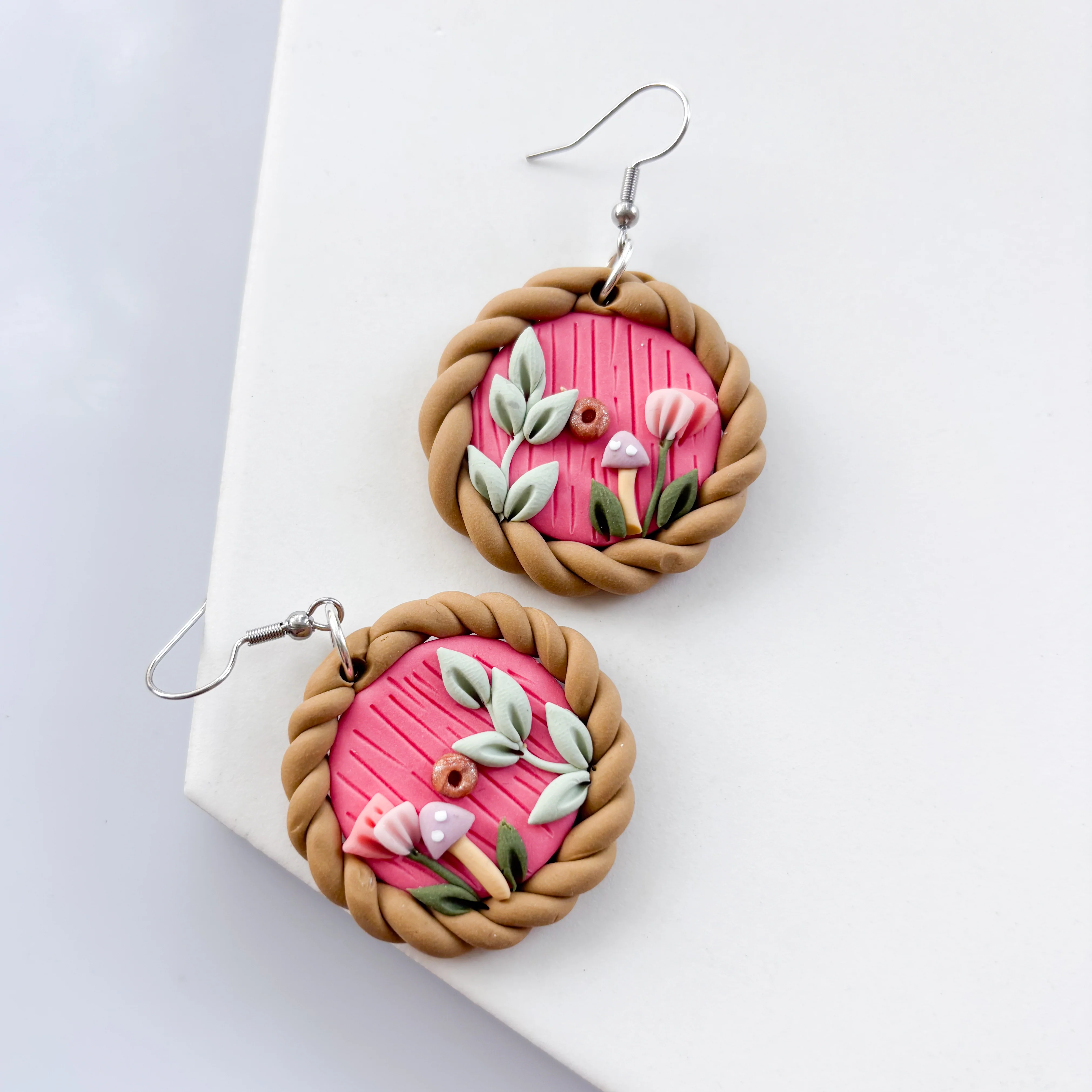 PASTEL & PINK HOBBIT DOOR EARRINGS