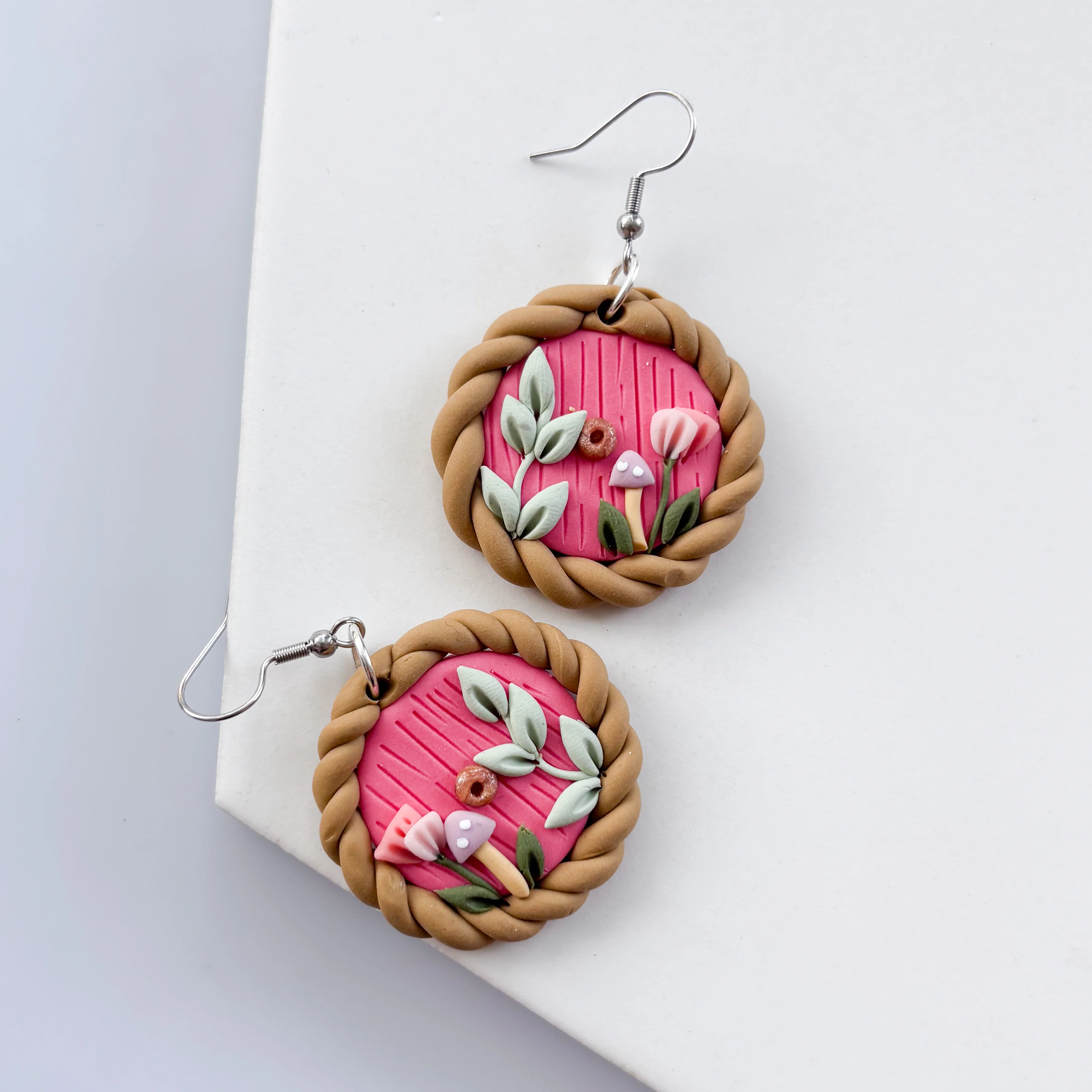 PASTEL & PINK HOBBIT DOOR EARRINGS - Image 2