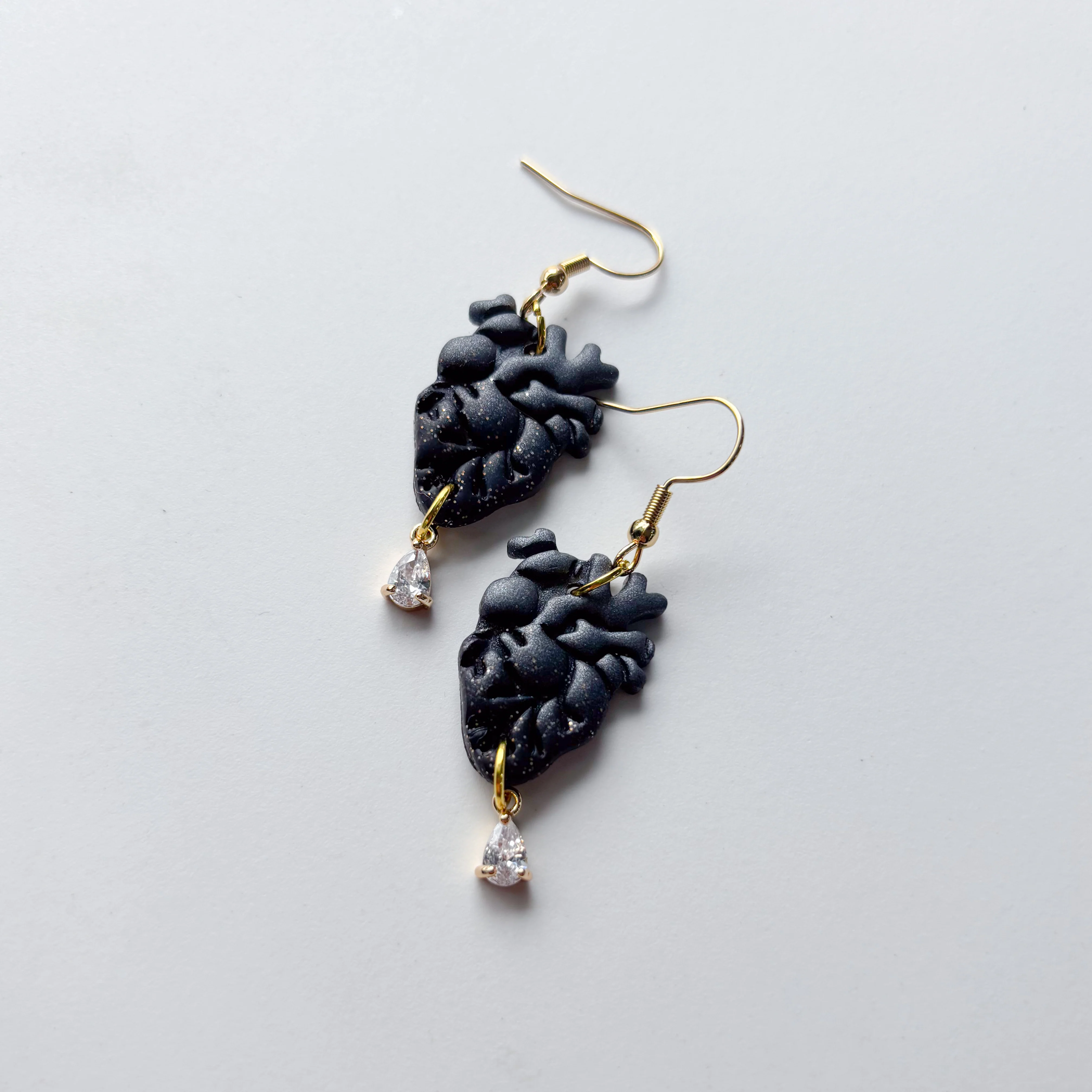BLACK GRANITE OMBRE ANATOMICAL HEART EARRINGS - Image 1