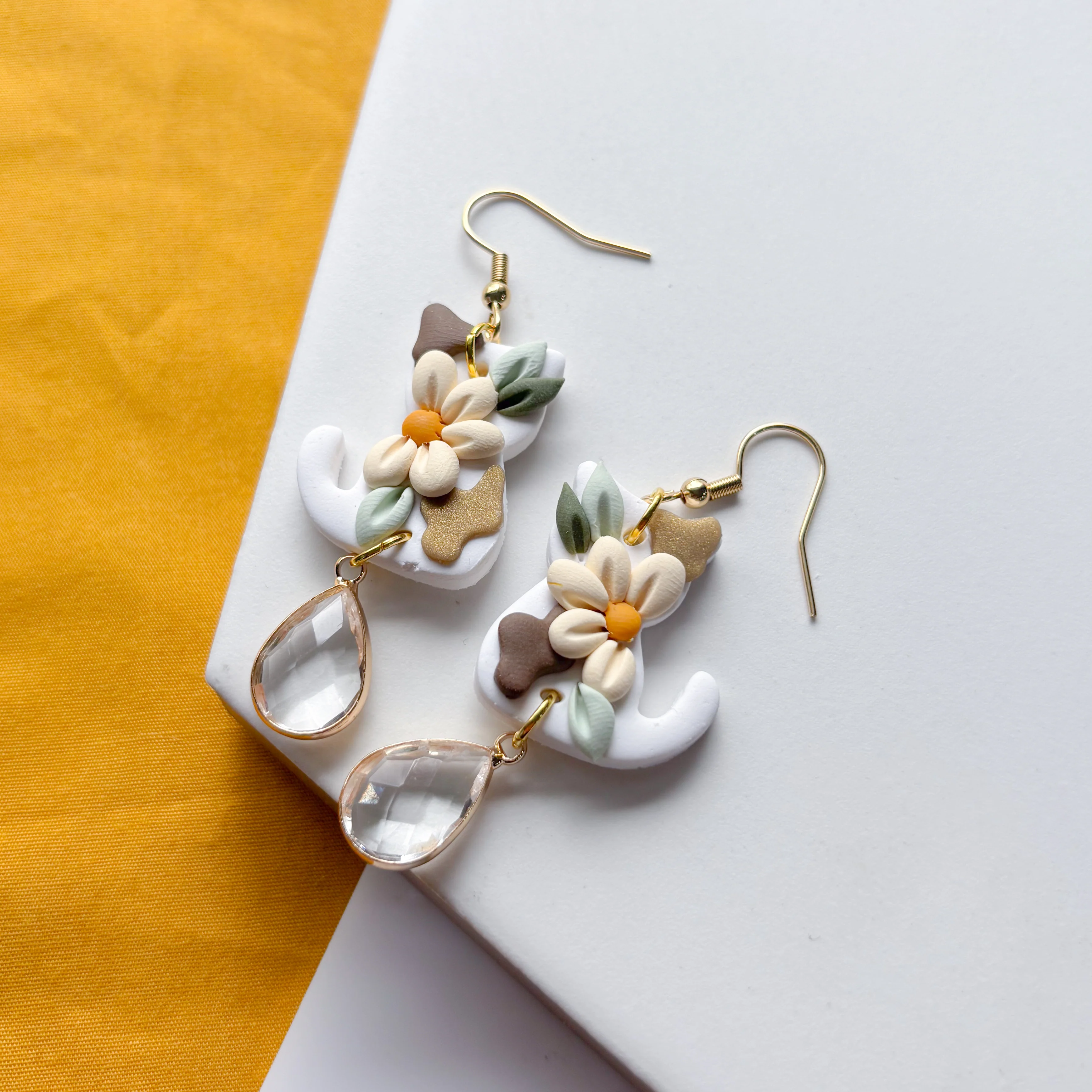 DAISY CAT EARRINGS - Image 3