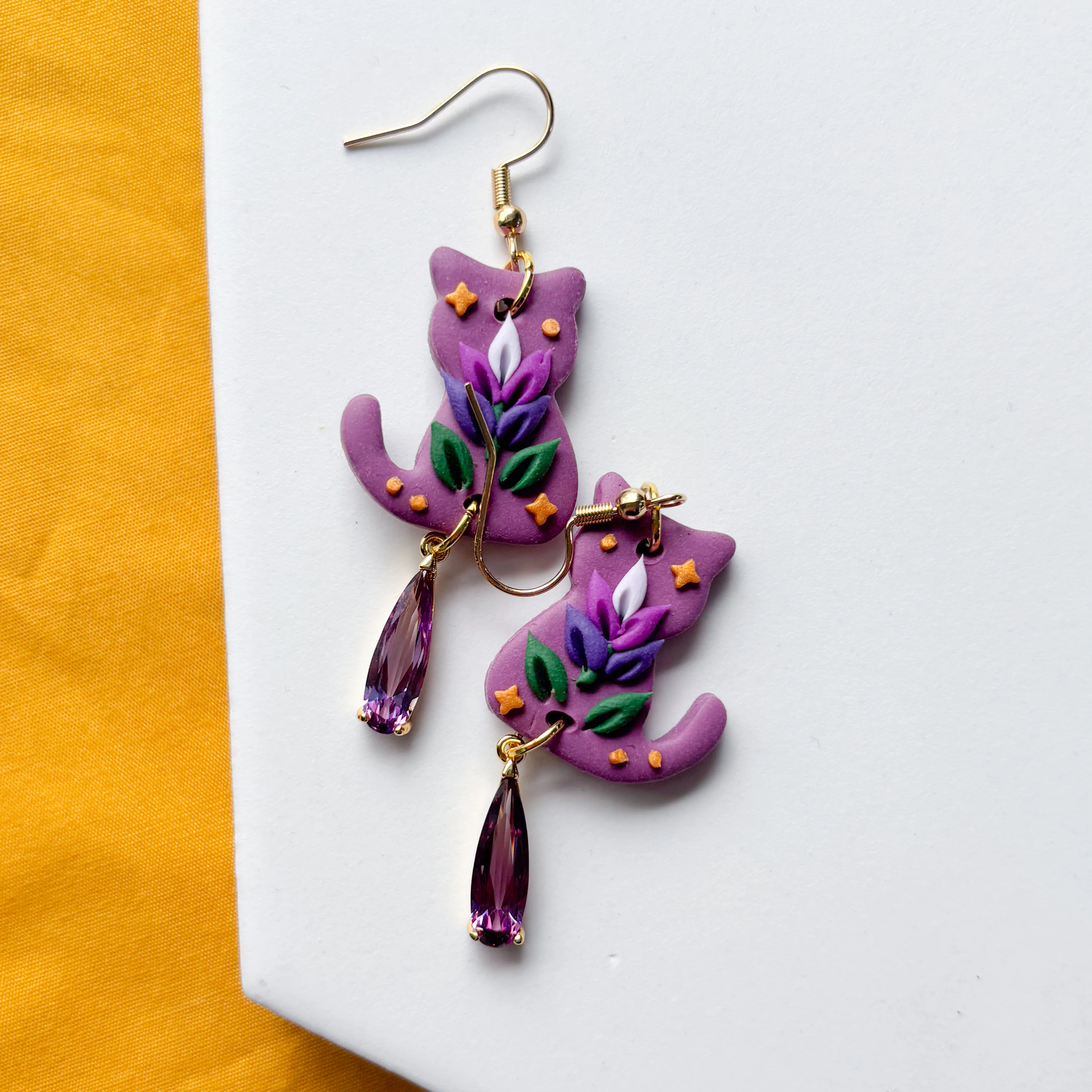 LAVENDER PURPLE CAT EARRINGS - Image 3